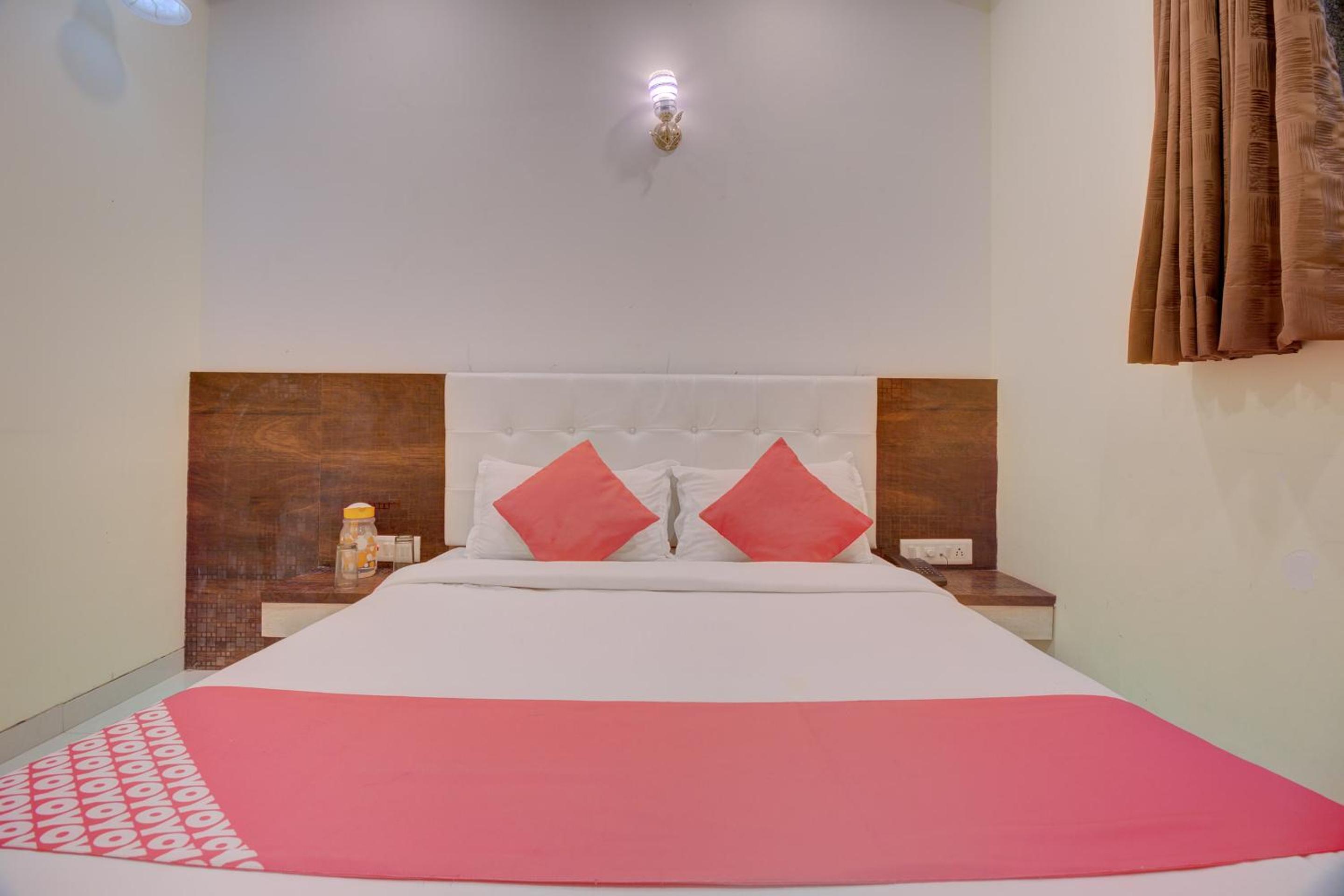 Hotel O Royal Orbit