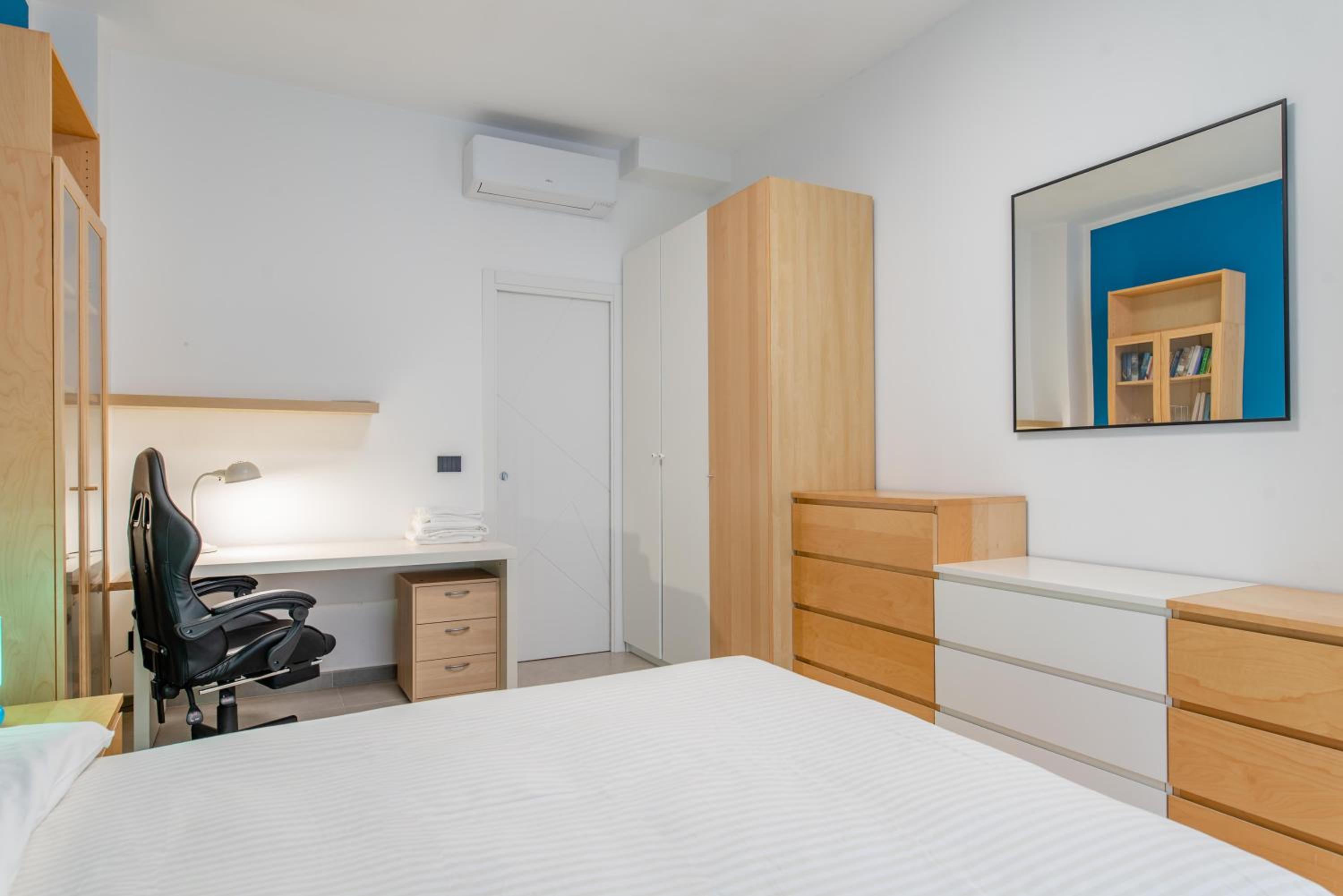 Nova House, Airco, Park su strada gratis by HAPPYHOSTORINO view 3