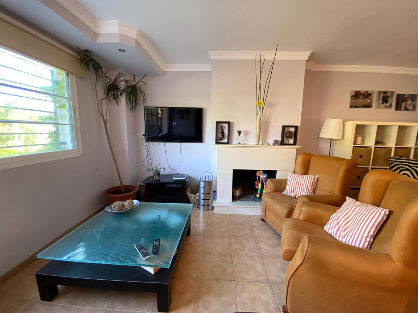Atico vistas al Mar golf ,Piscina y parking albatros 2