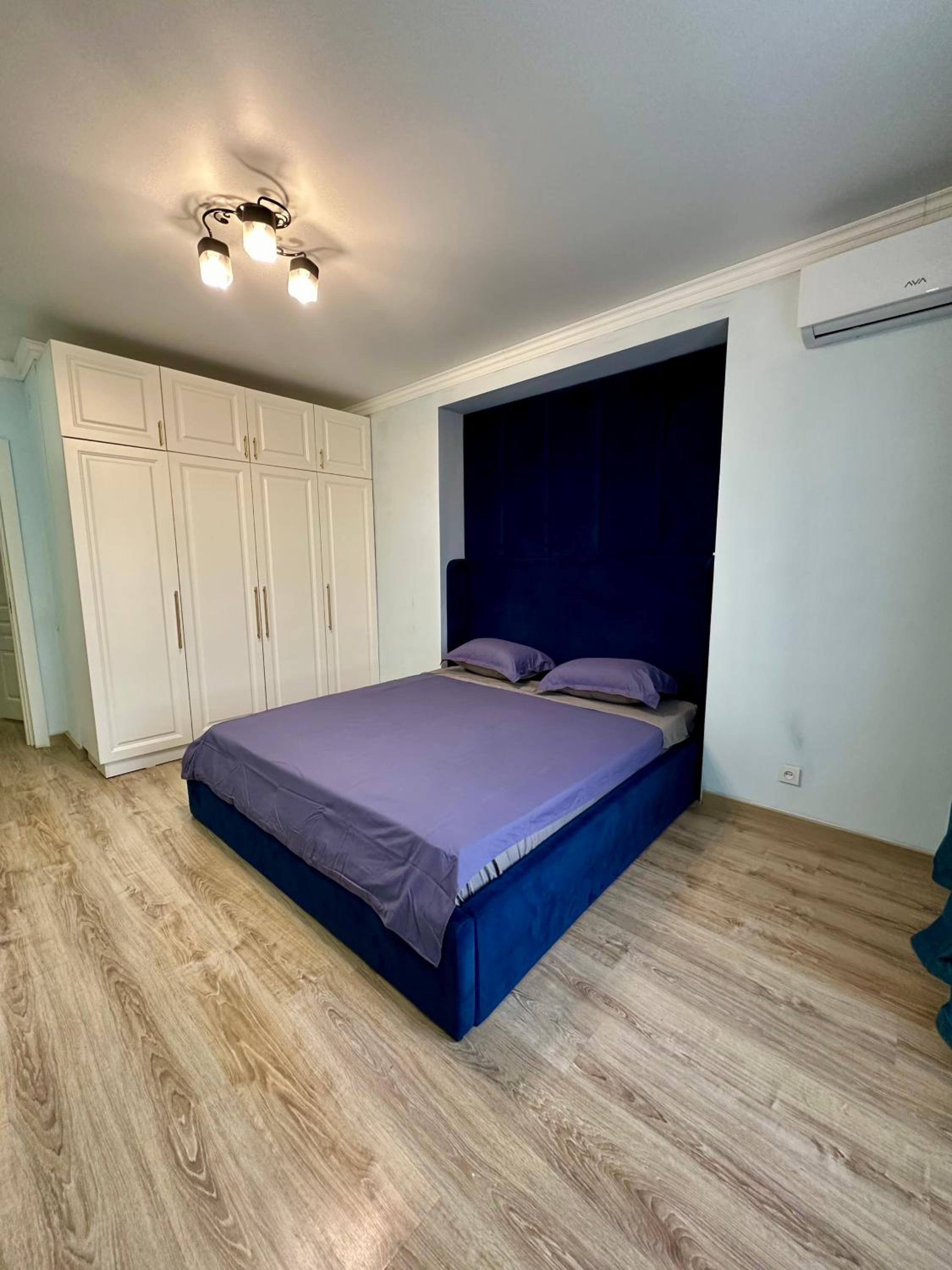 Best Apartments for vacation Lake town view 4