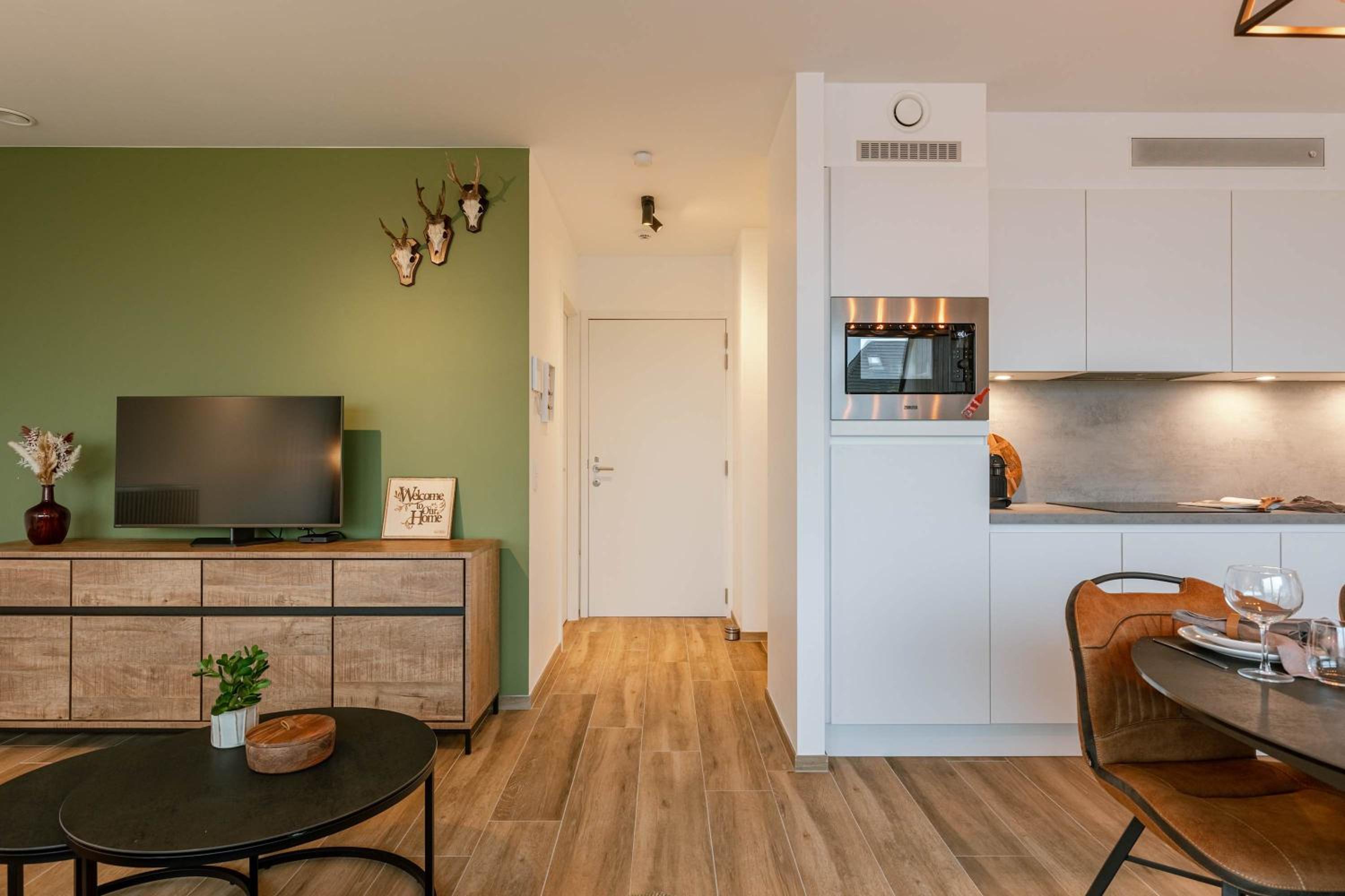 Cozy beach apartment in Middelkerke for 5 guests bright living space with terrace