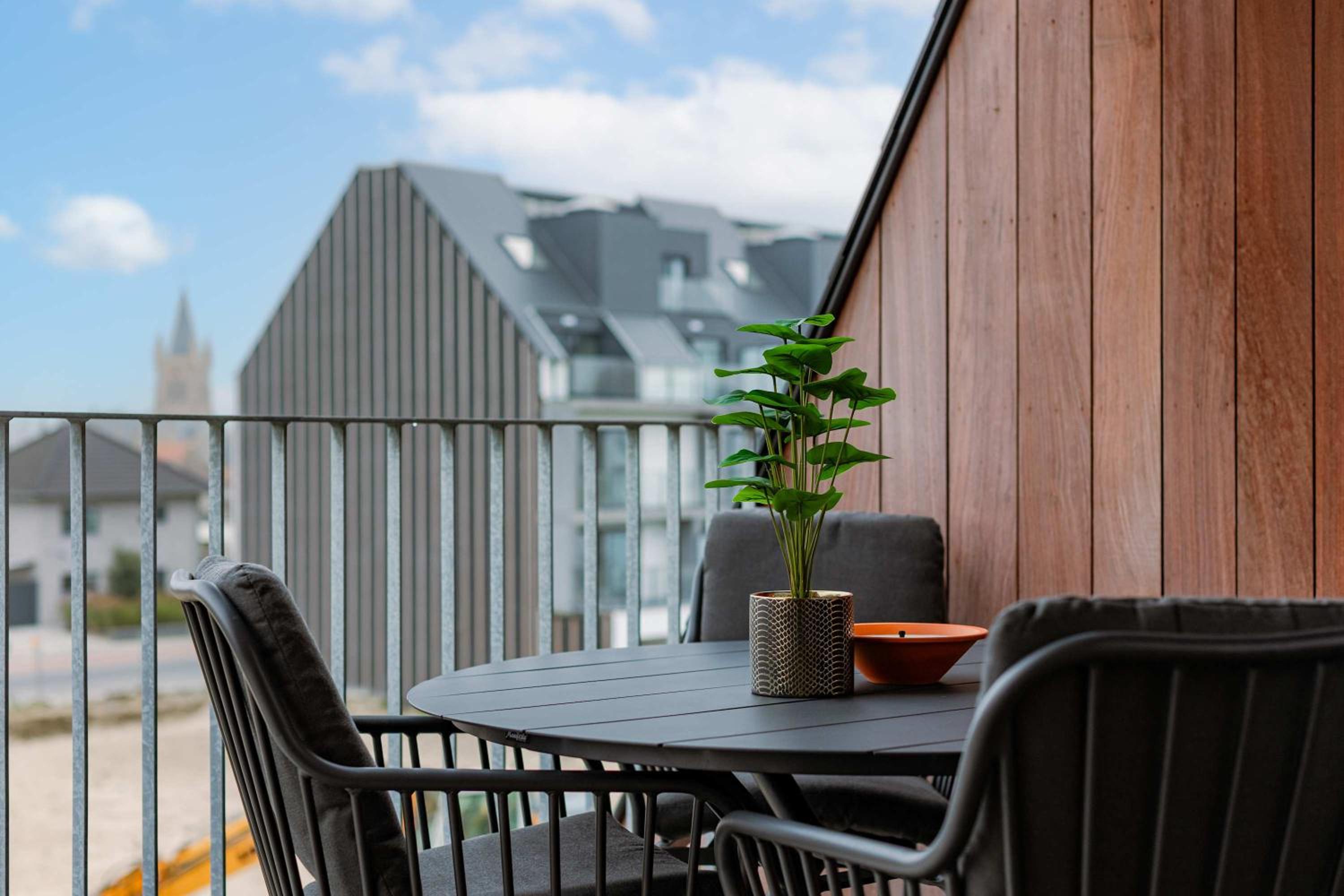 Cozy beach apartment in Middelkerke for 5 guests bright living space with terrace