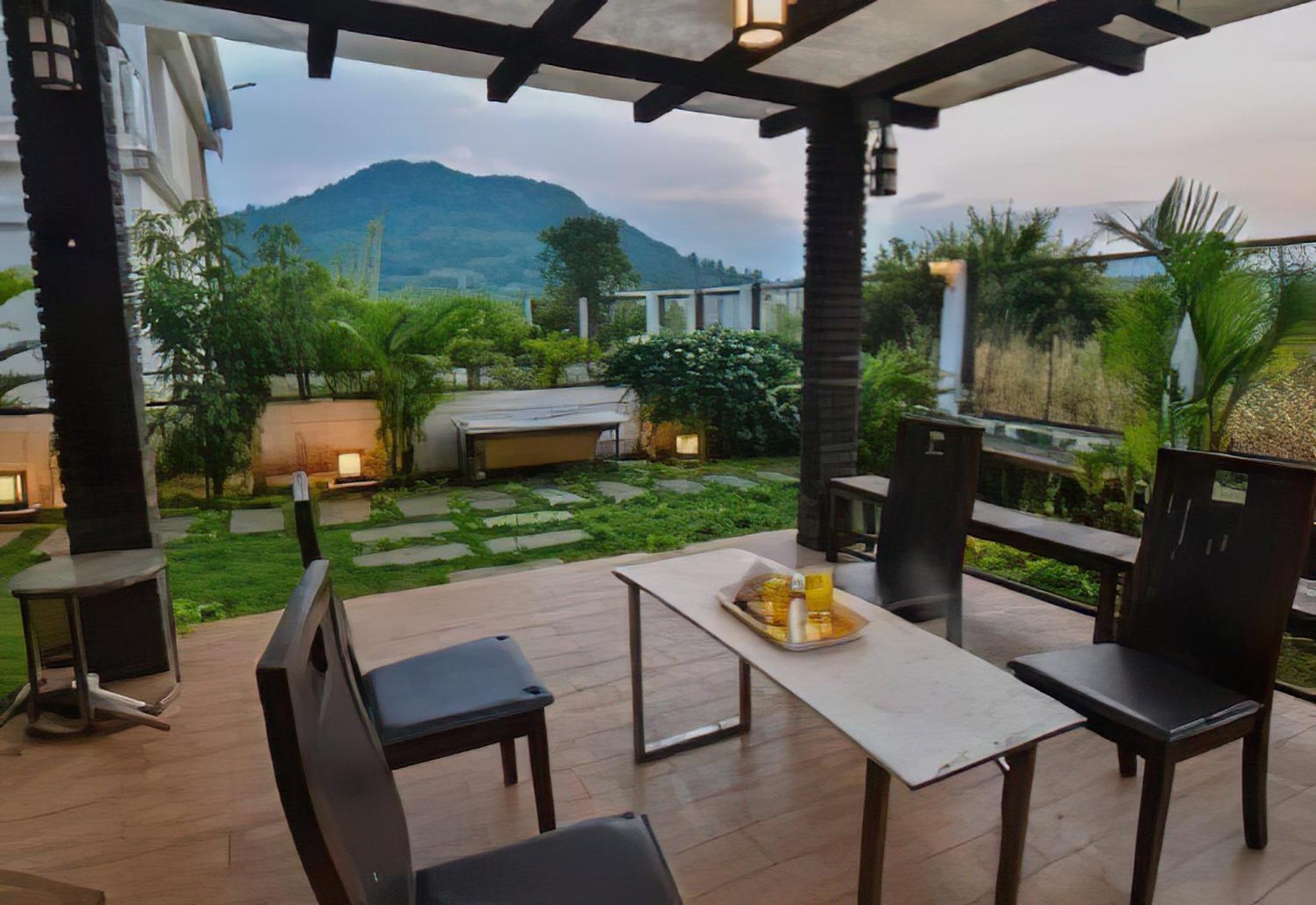 Ahan villa Lonavala view 4