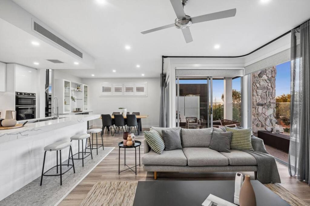 Luxe Coastal Getaway