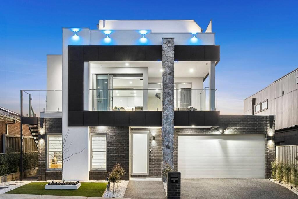 Luxe Coastal Getaway