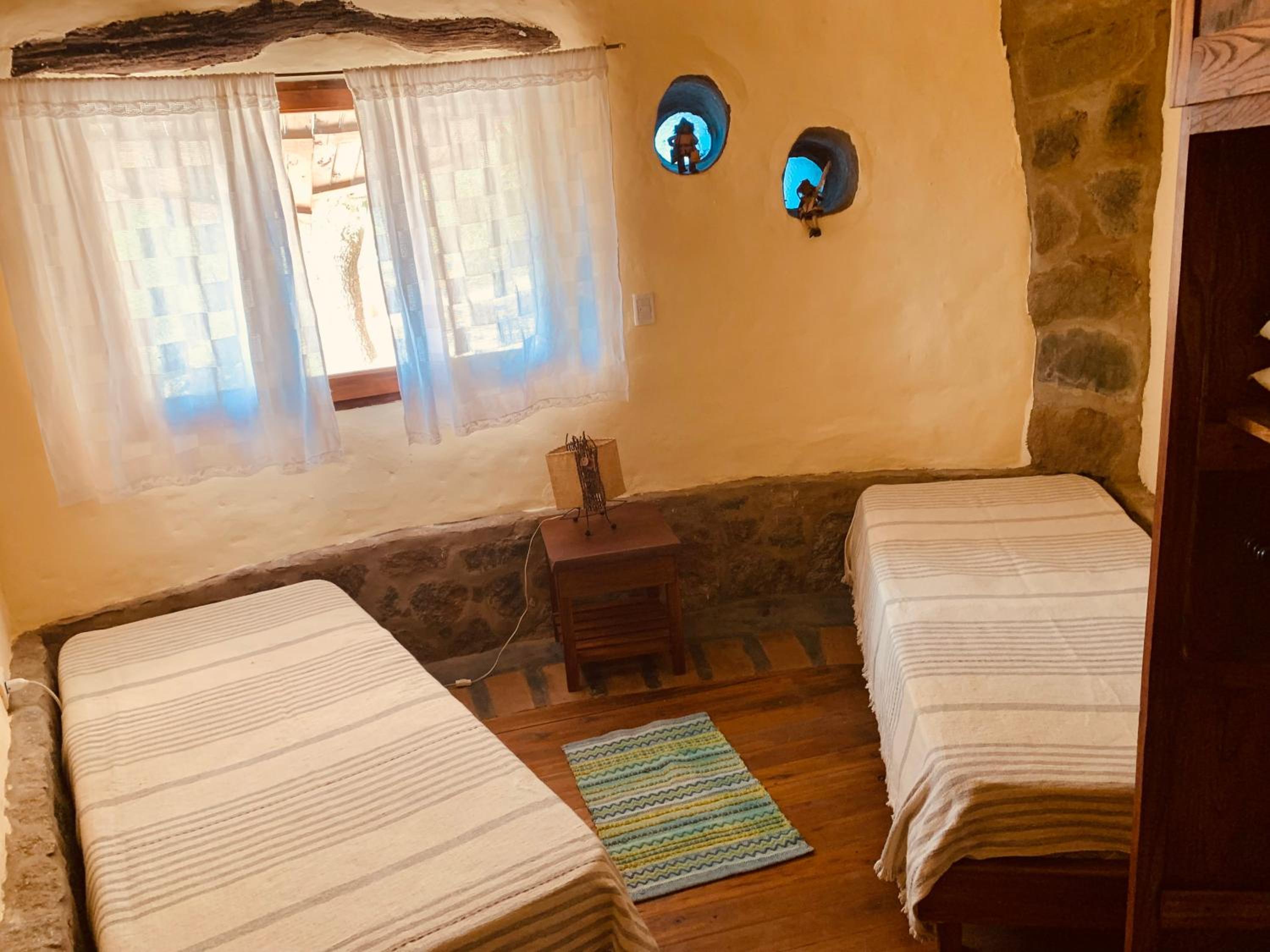 El Lugar