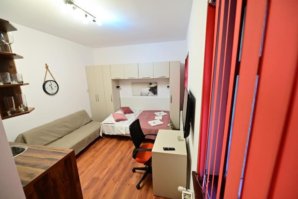Photo 11
