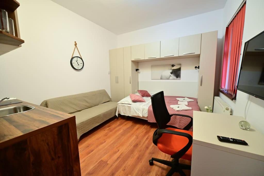 Photo 14