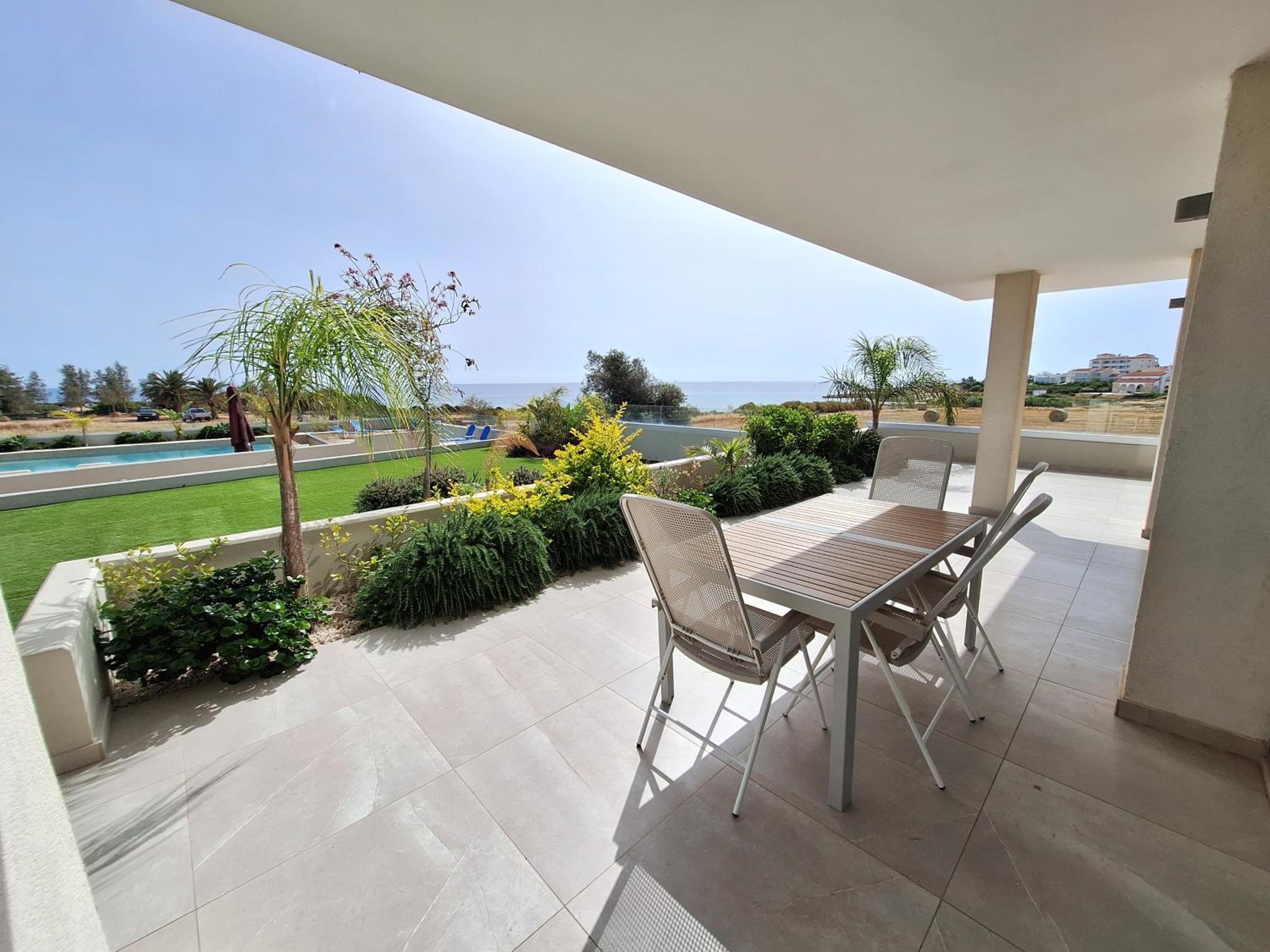 Emerald Suites