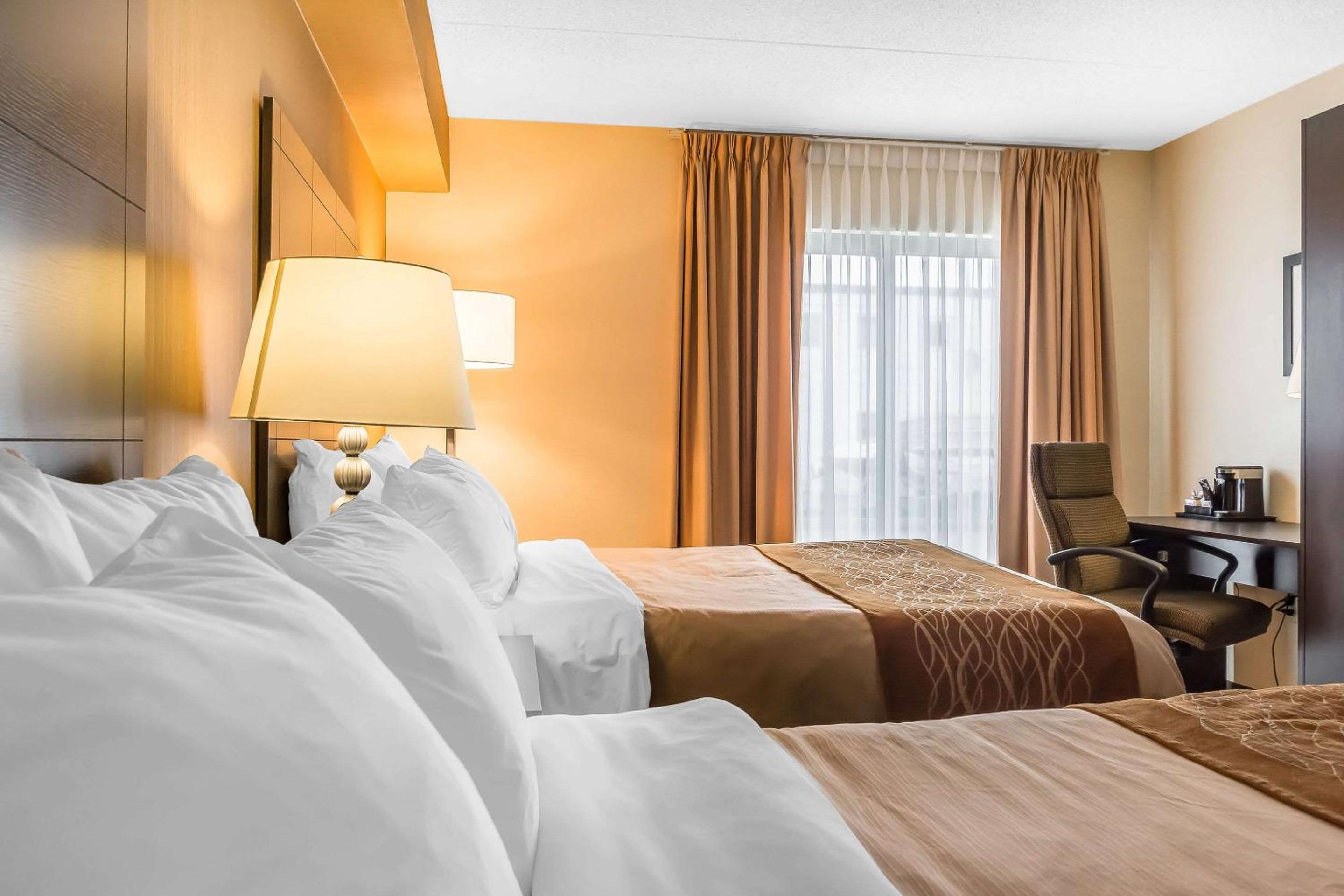 Barrie Vacations - Quality Inn - Property Image 6