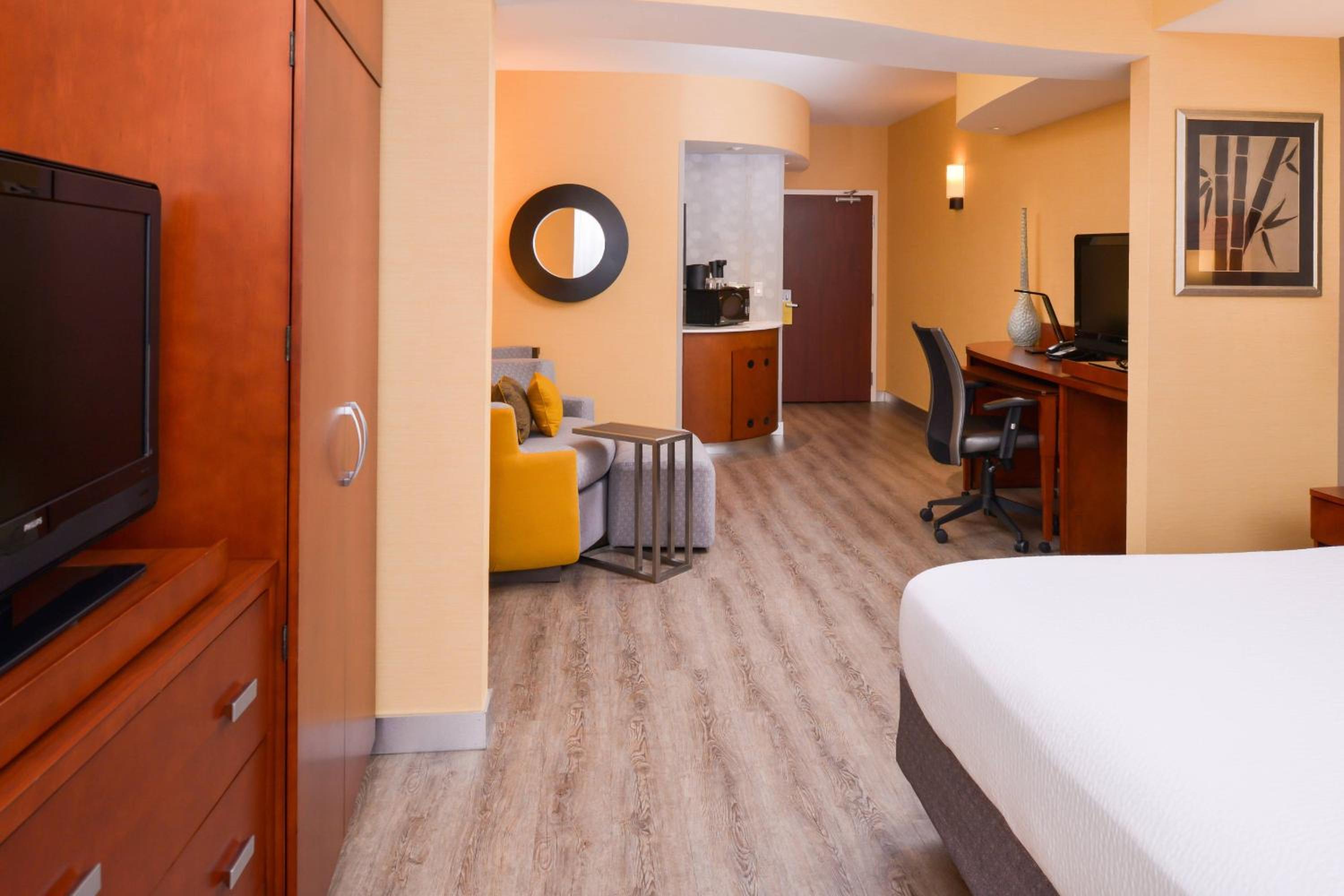 Courtyard by Marriott Victorville Hesperia