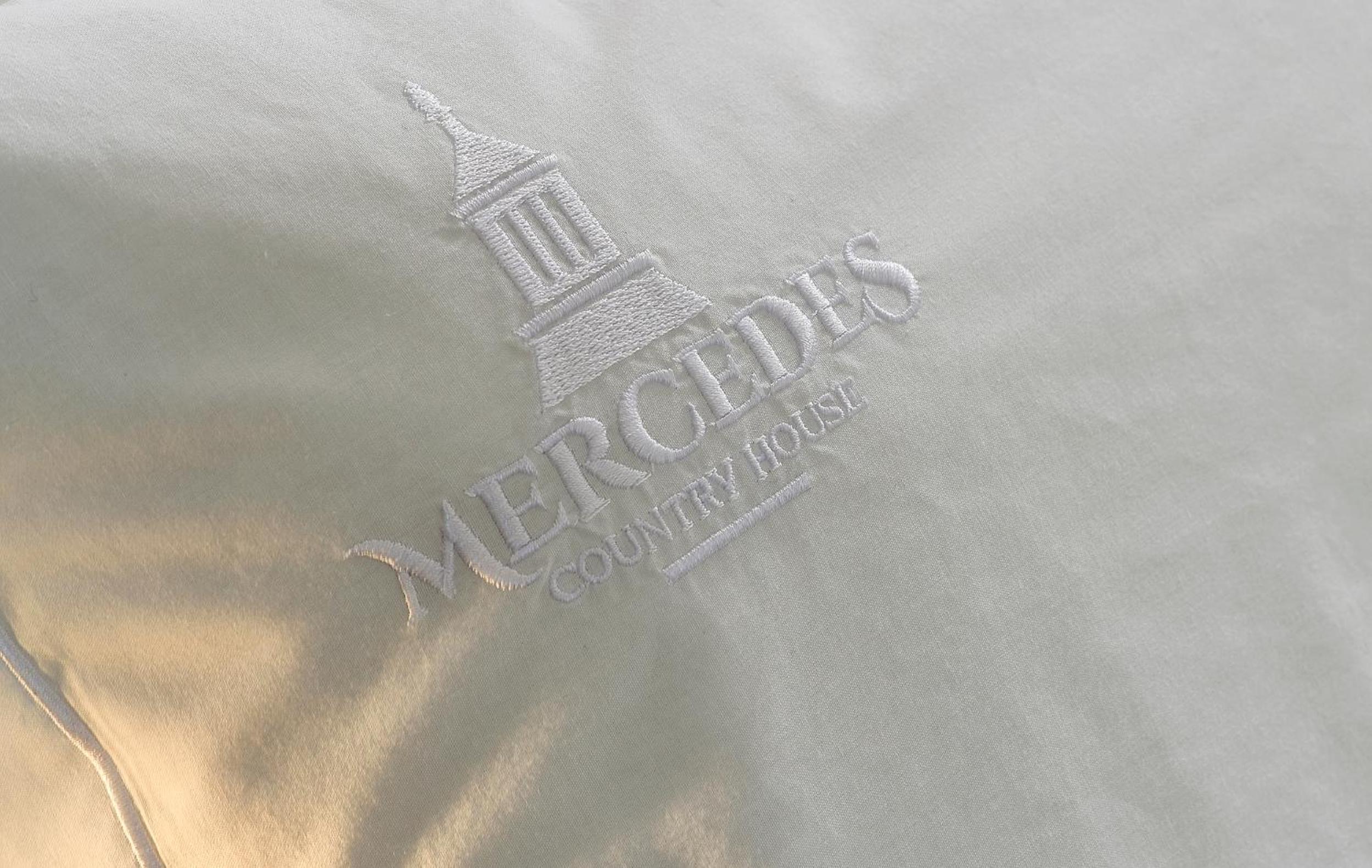 Mercedes Country House