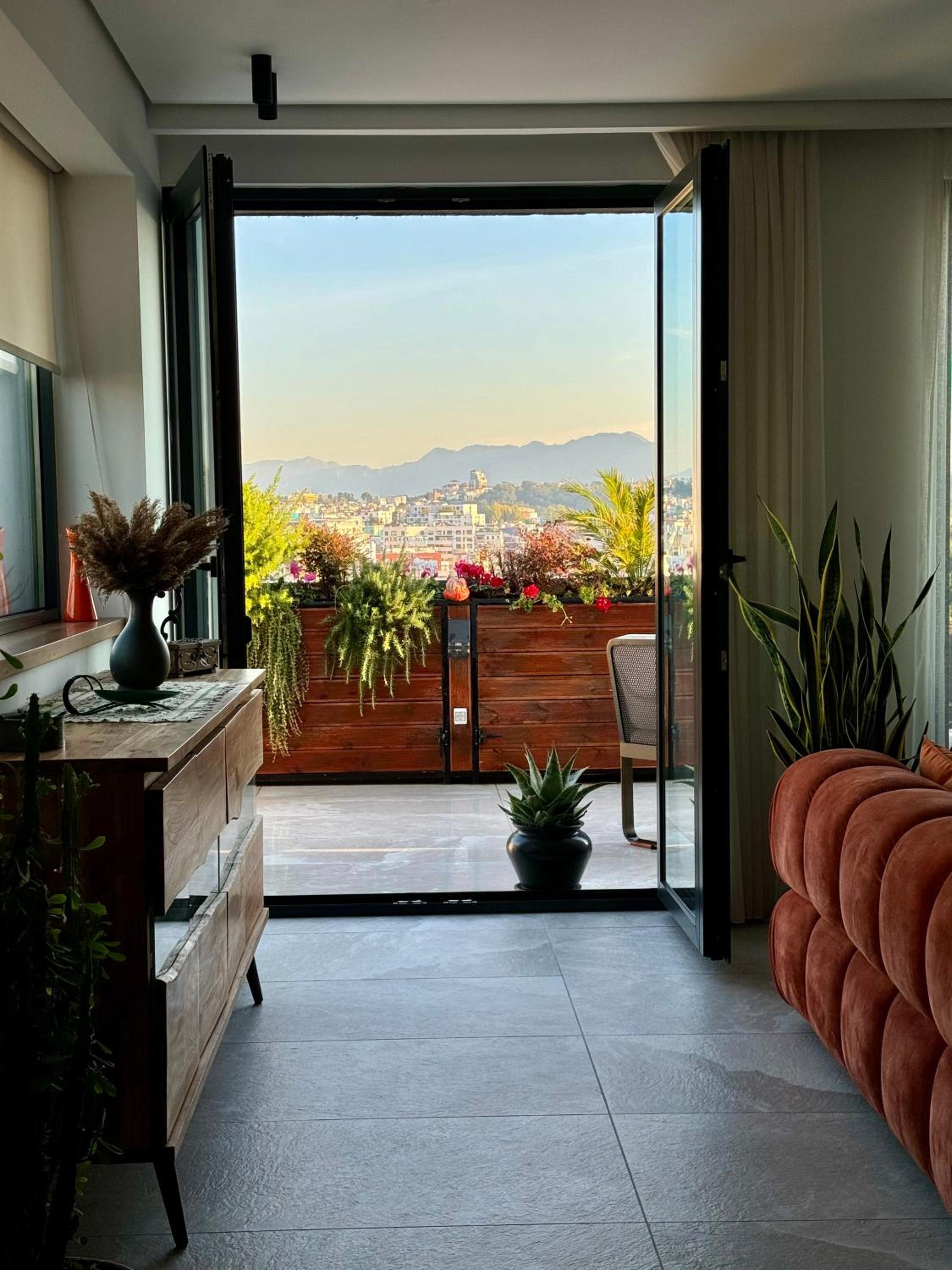 Central Tirana Premium Penthouse 