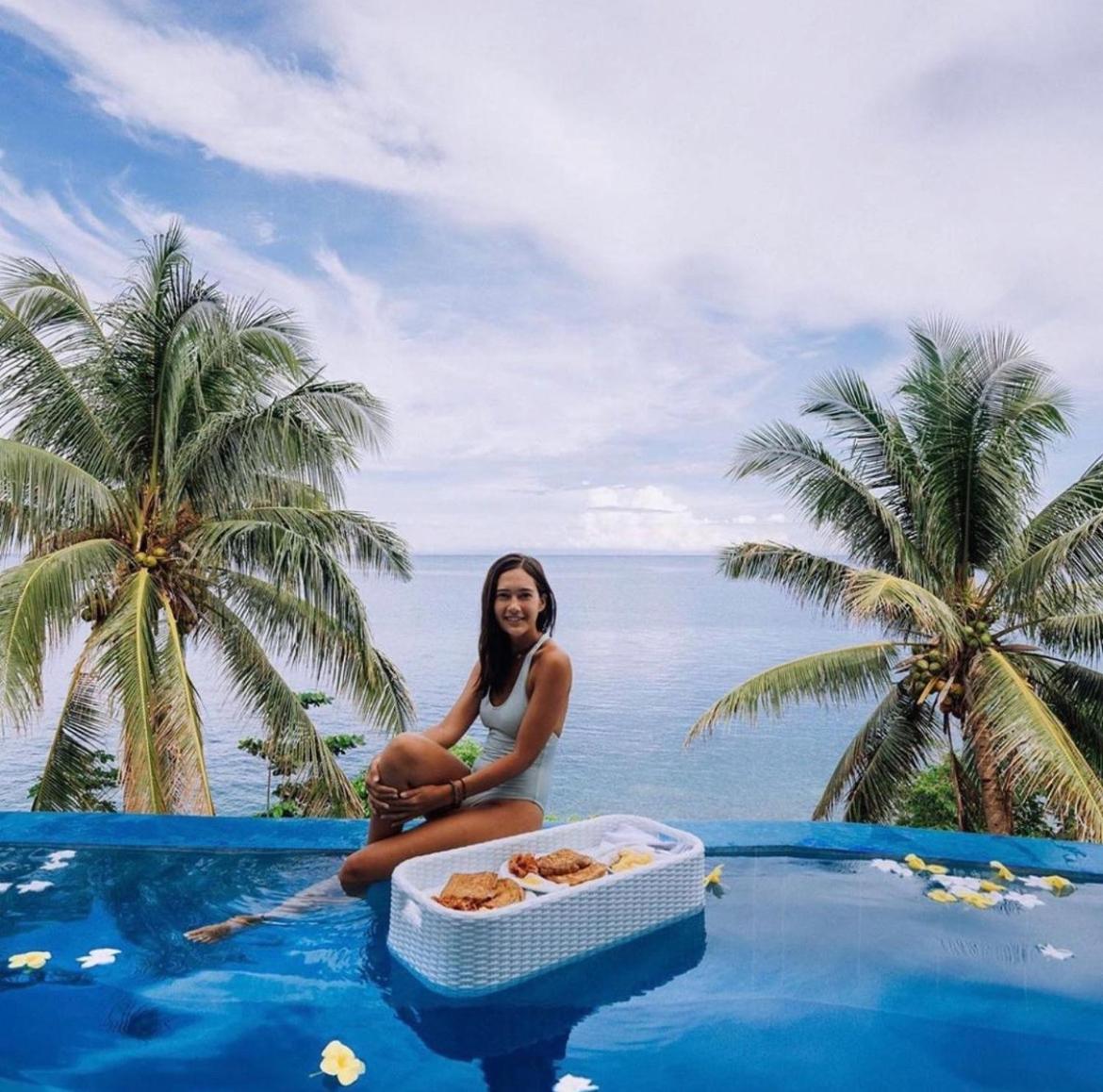 Bintana Sa Paraiso