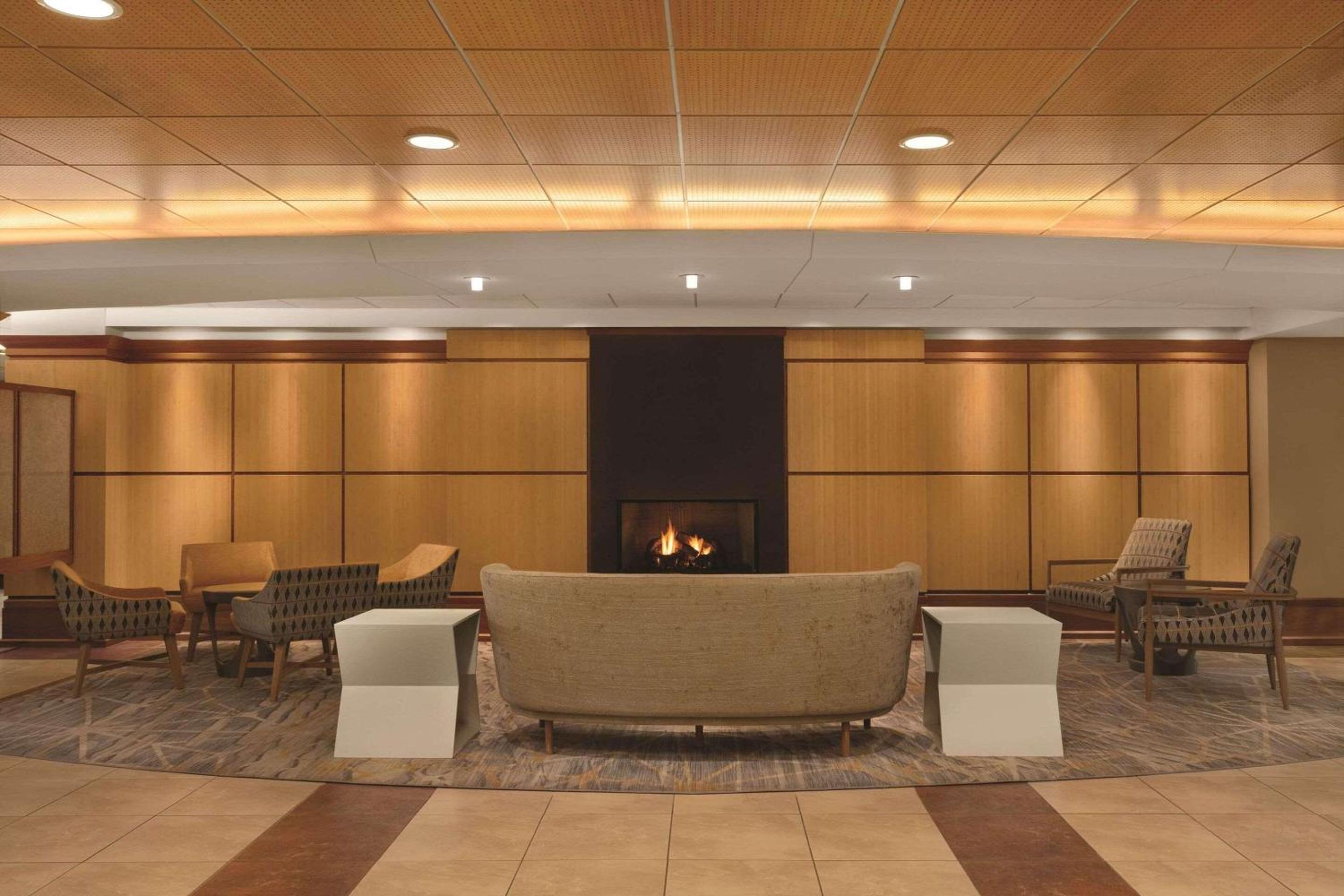 Radisson Hotel Providence Airport - Property Image 29