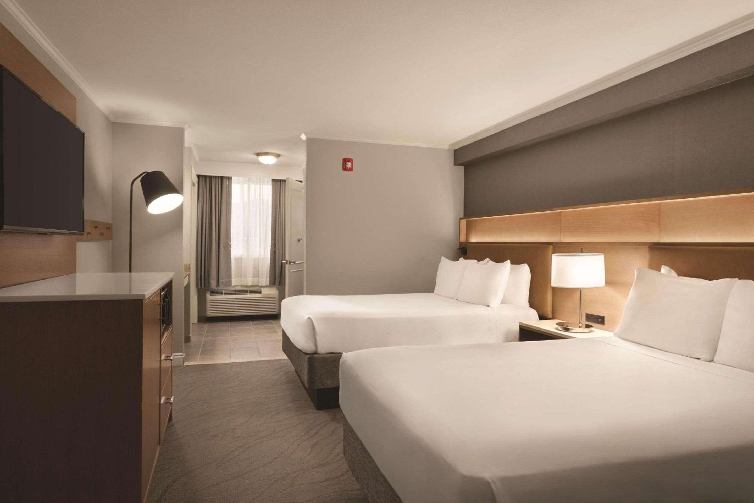 Radisson Hotel Providence Airport - Property Image 23