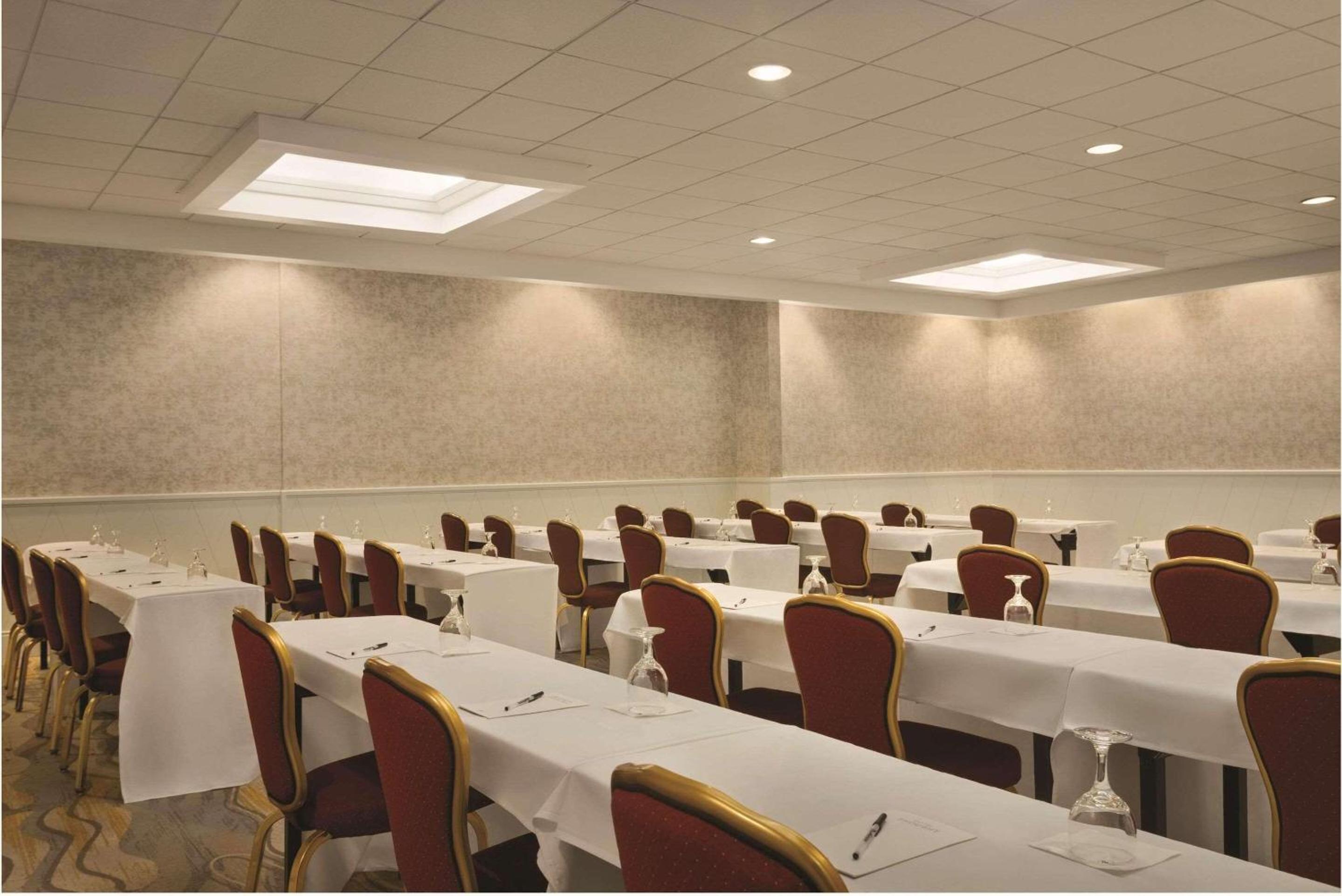 Radisson Hotel Providence Airport - Property Image 14