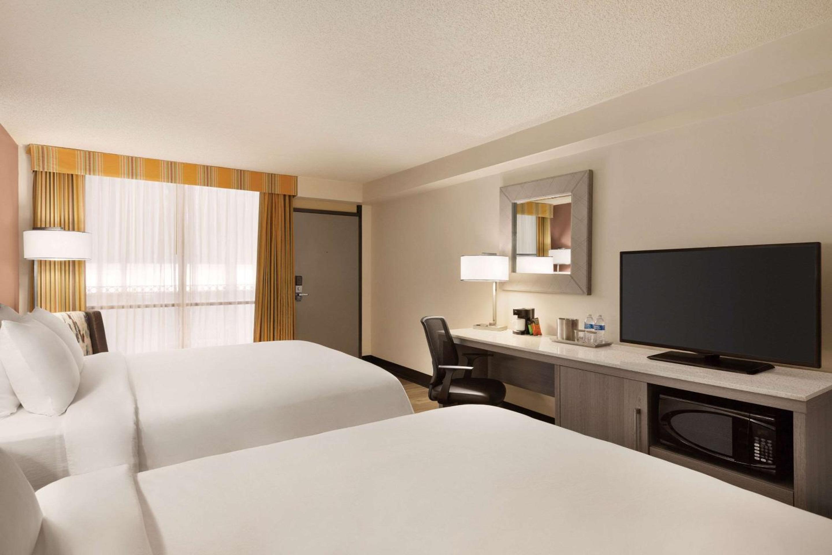 Radisson Hotel Lenexa Overland Park - Property Image 46