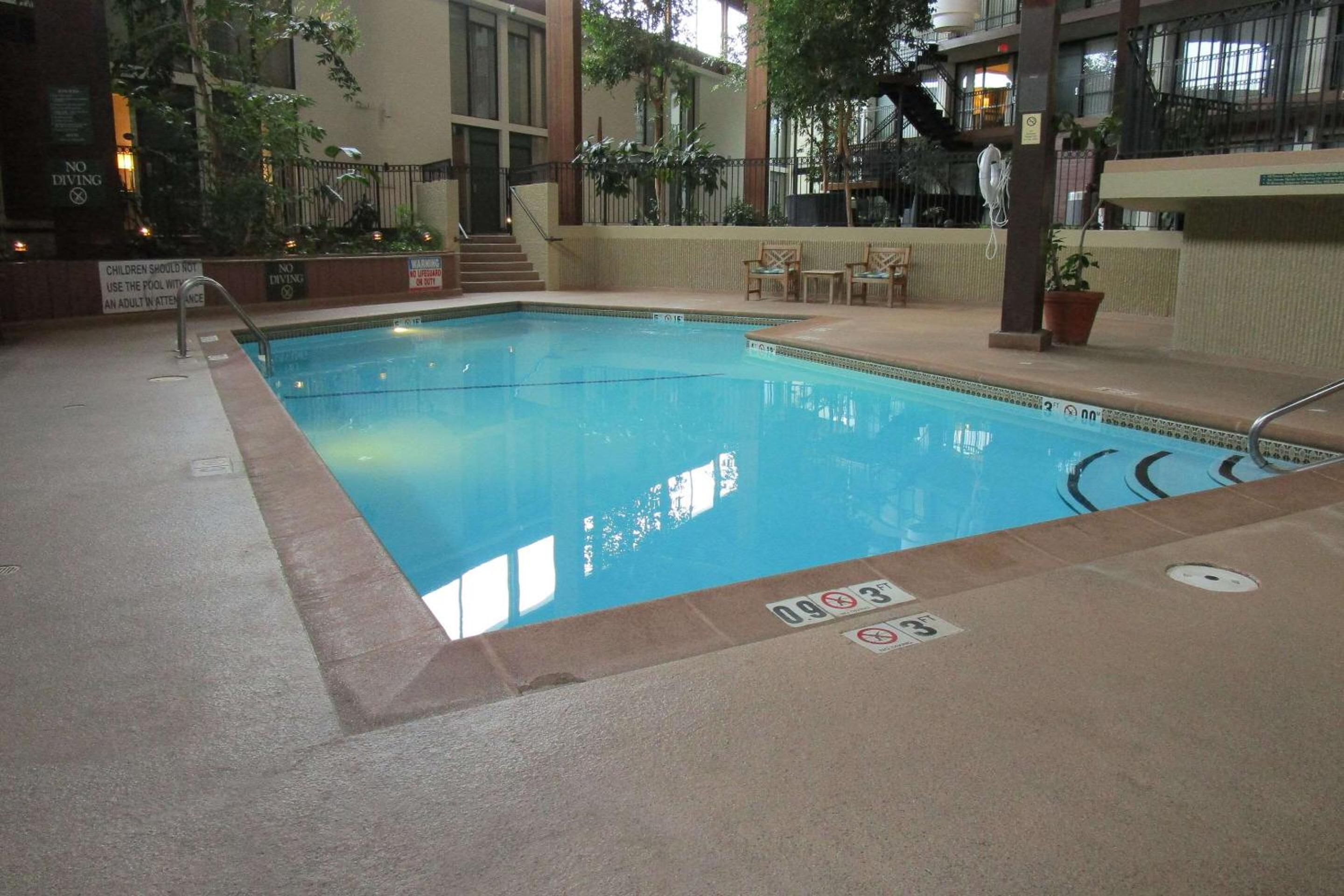 Radisson Hotel Lenexa Overland Park - Property Image 55