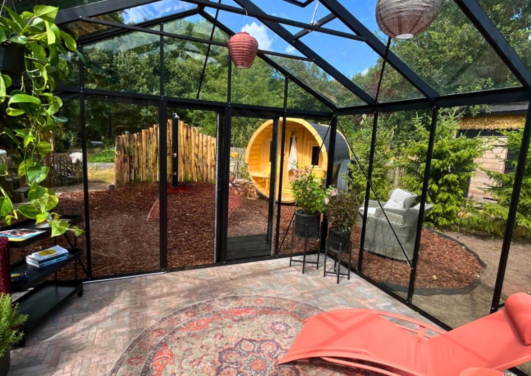 Natuurhuisjes Westerwolde, Tiny House & Privé Wellnesstuin