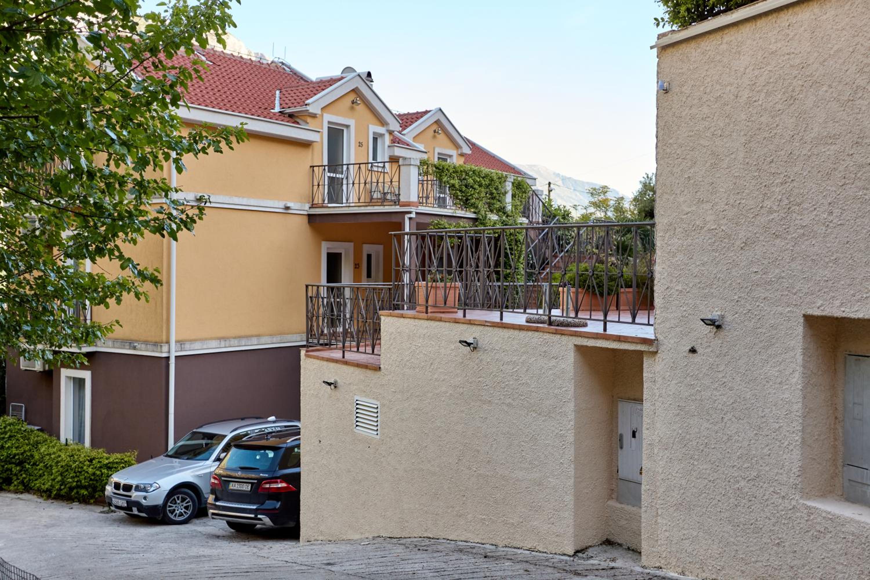 Green Hill 2 Apartments photo 4