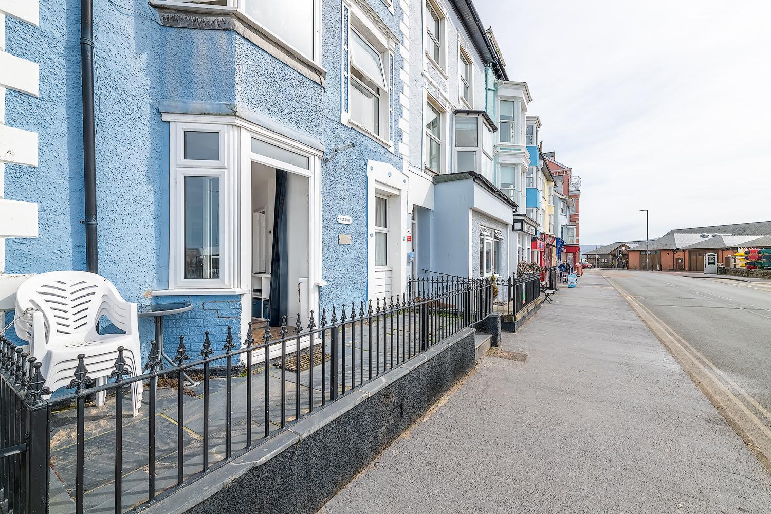 2 Bed Ground Floor Beach Location view 3