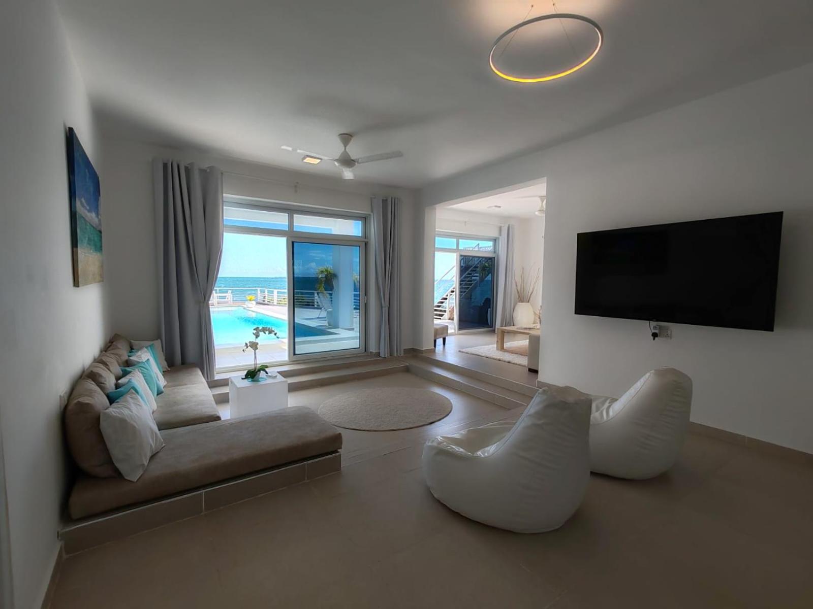 Villa Azura view 3