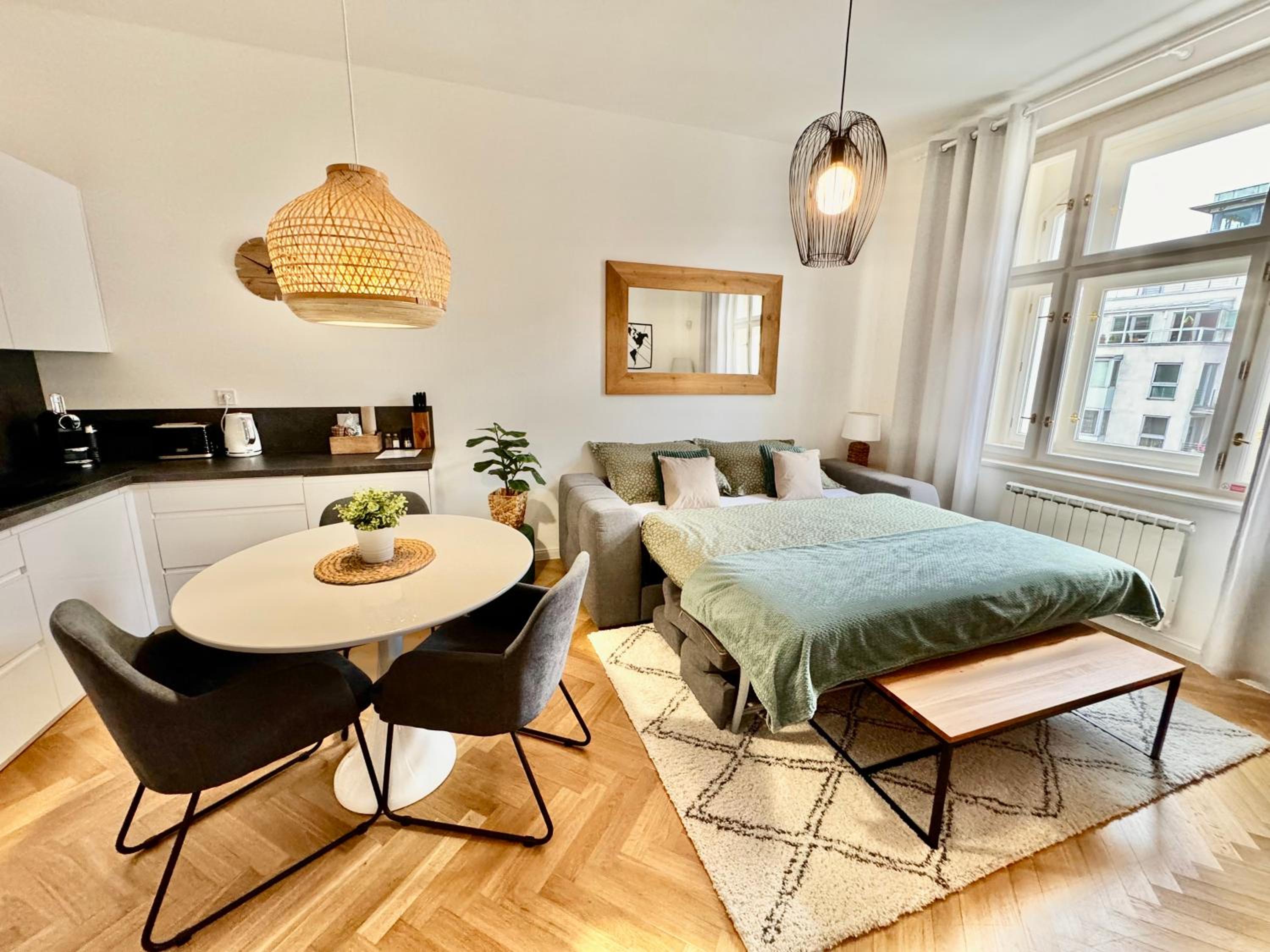 ESMOA apartments - Ovenecká, Praha 7 - plně vybaven