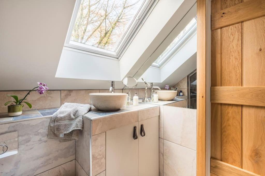 Woodside, surrounded by woodland and beautiful gardens view 3