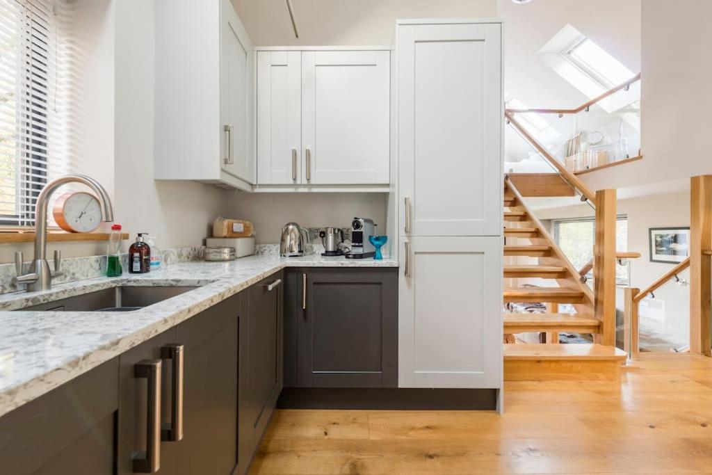 Woodside, surrounded by woodland and beautiful gardens view 4