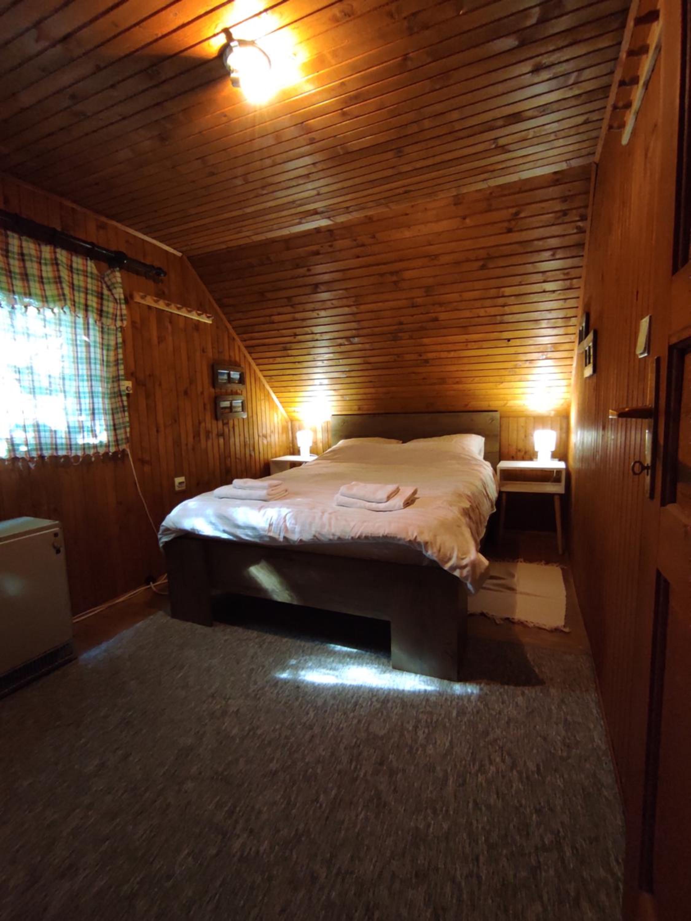 Drvenica Cabin