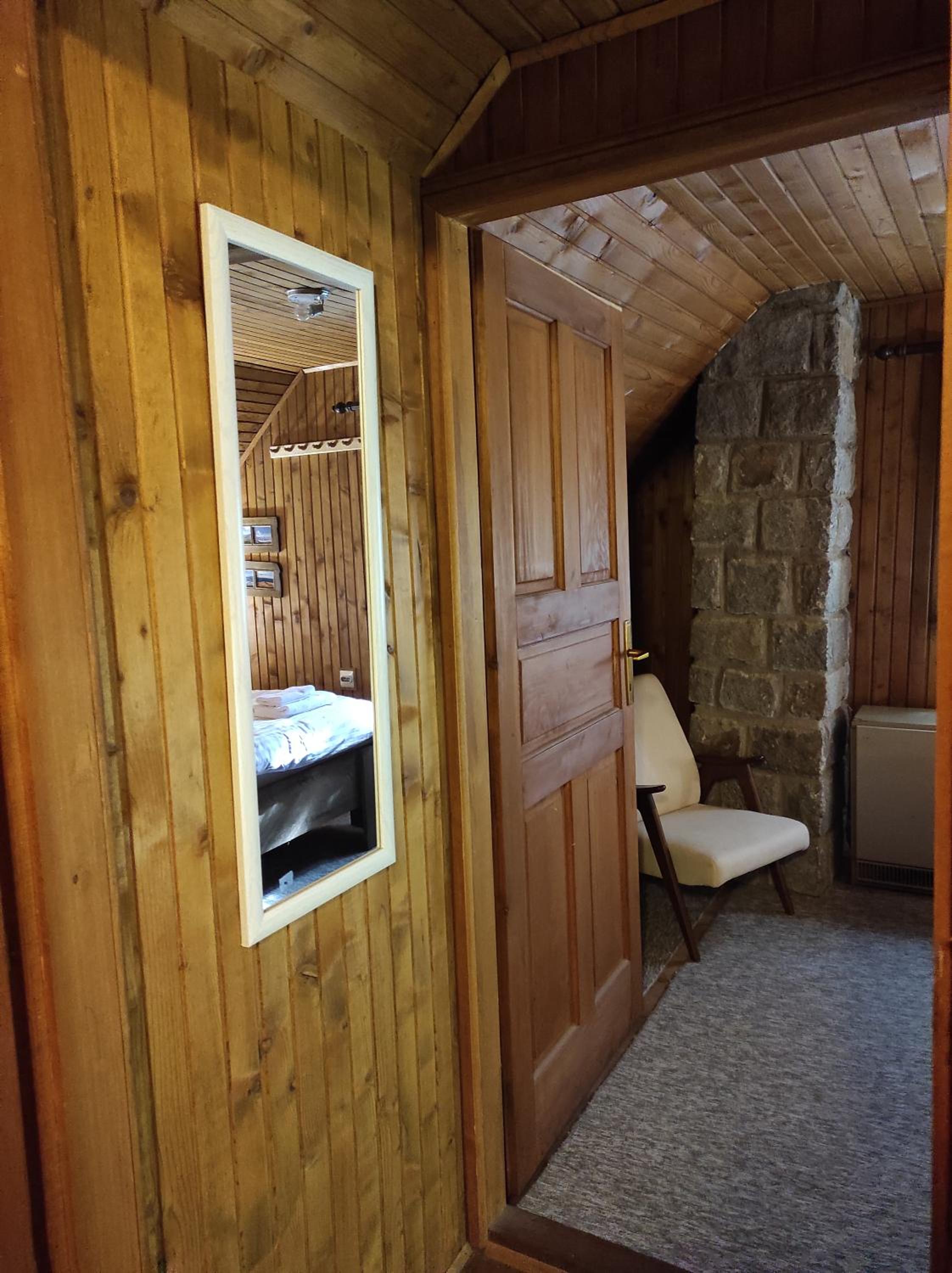 Drvenica Cabin