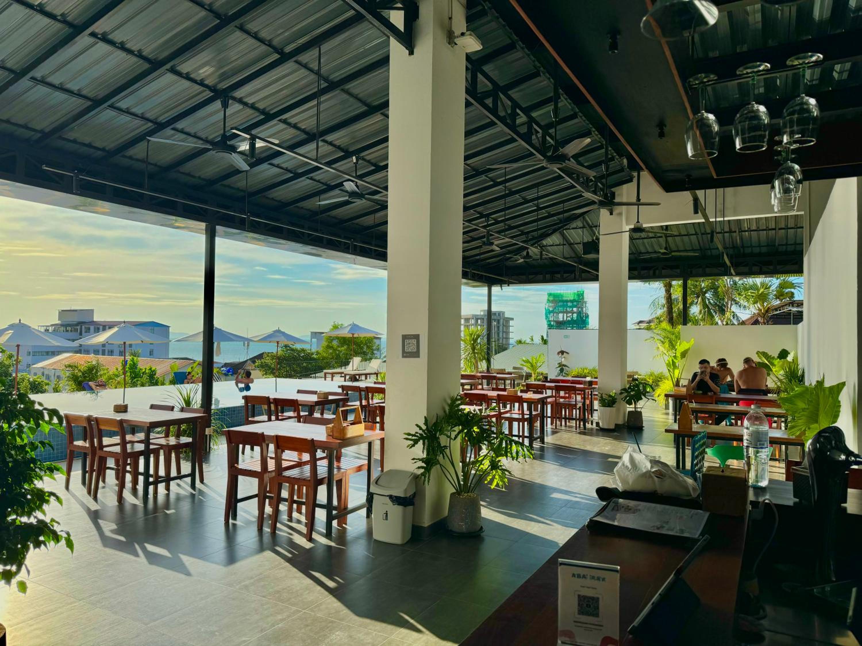 Onederz Sihanoukville - 10 mins walk from the Tourism Pier view 2