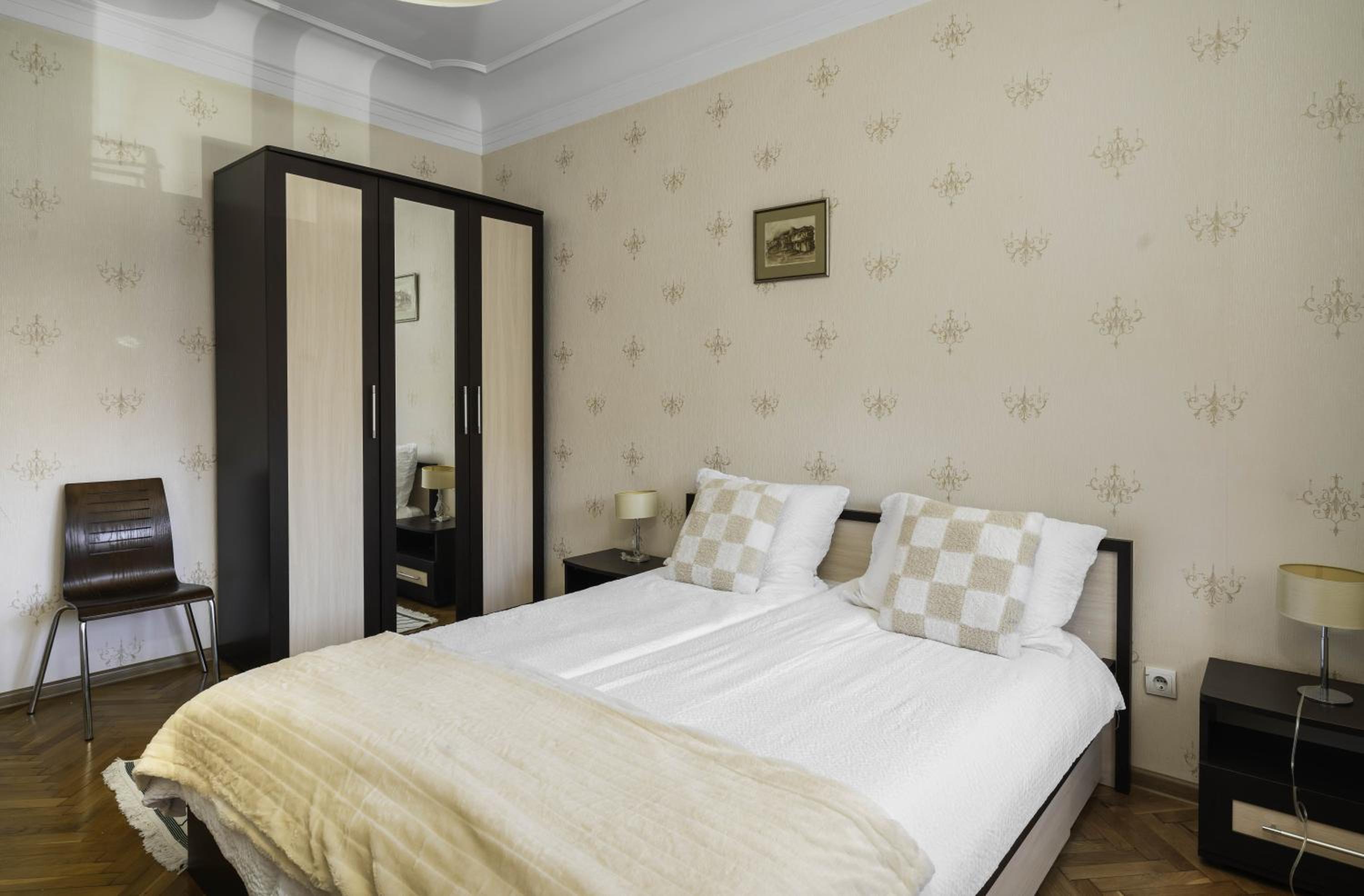 Aristocratic 2 Bedroom Flat Next to NDK