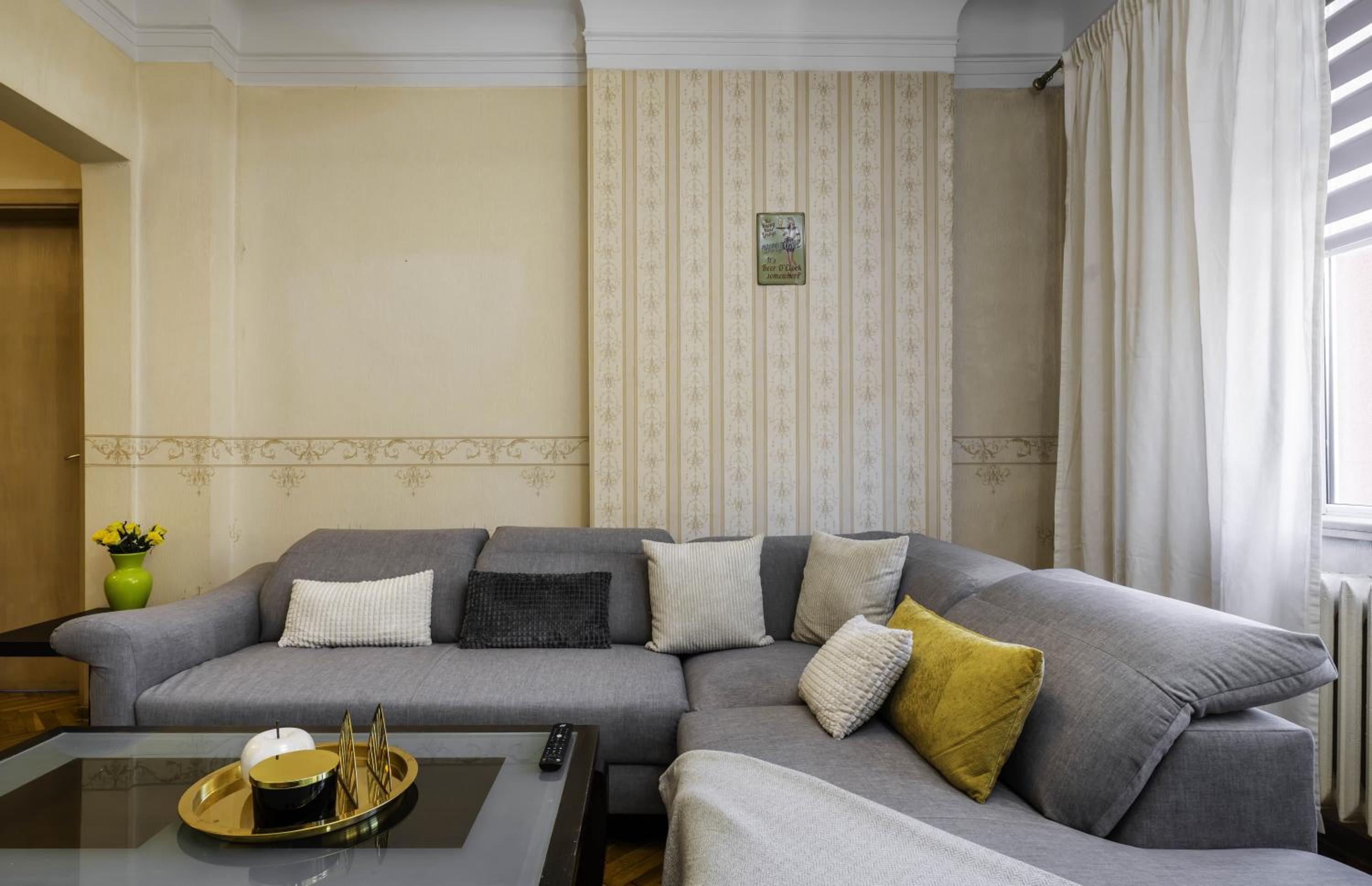 Aristocratic 2 Bedroom Flat Next to NDK