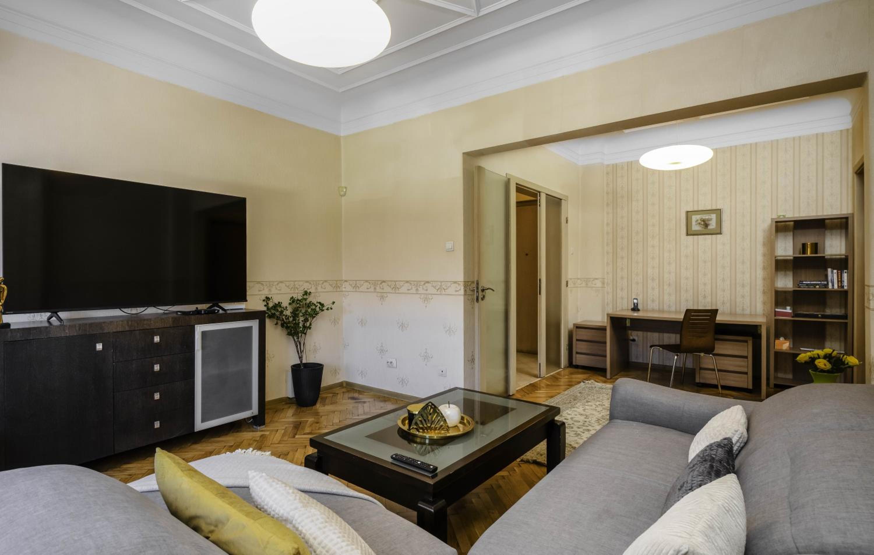 Aristocratic 2 Bedroom Flat Next to NDK