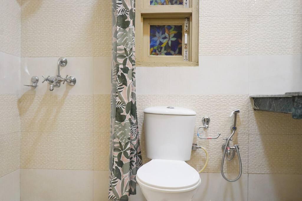 Forest Nook Charming Mountain view 2bhk