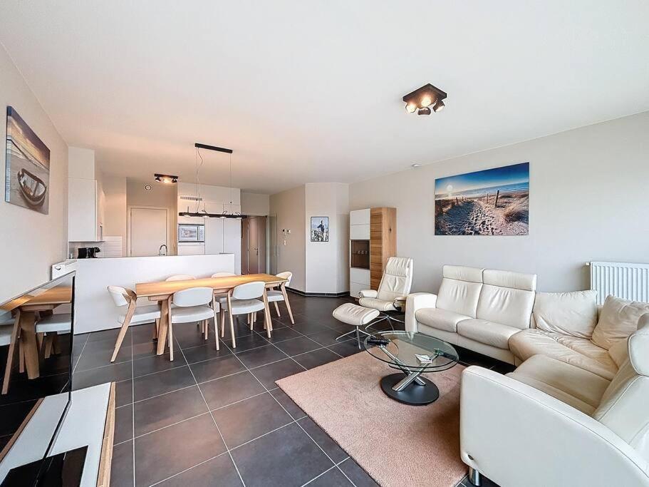 Flat Golden Gate - De Panne