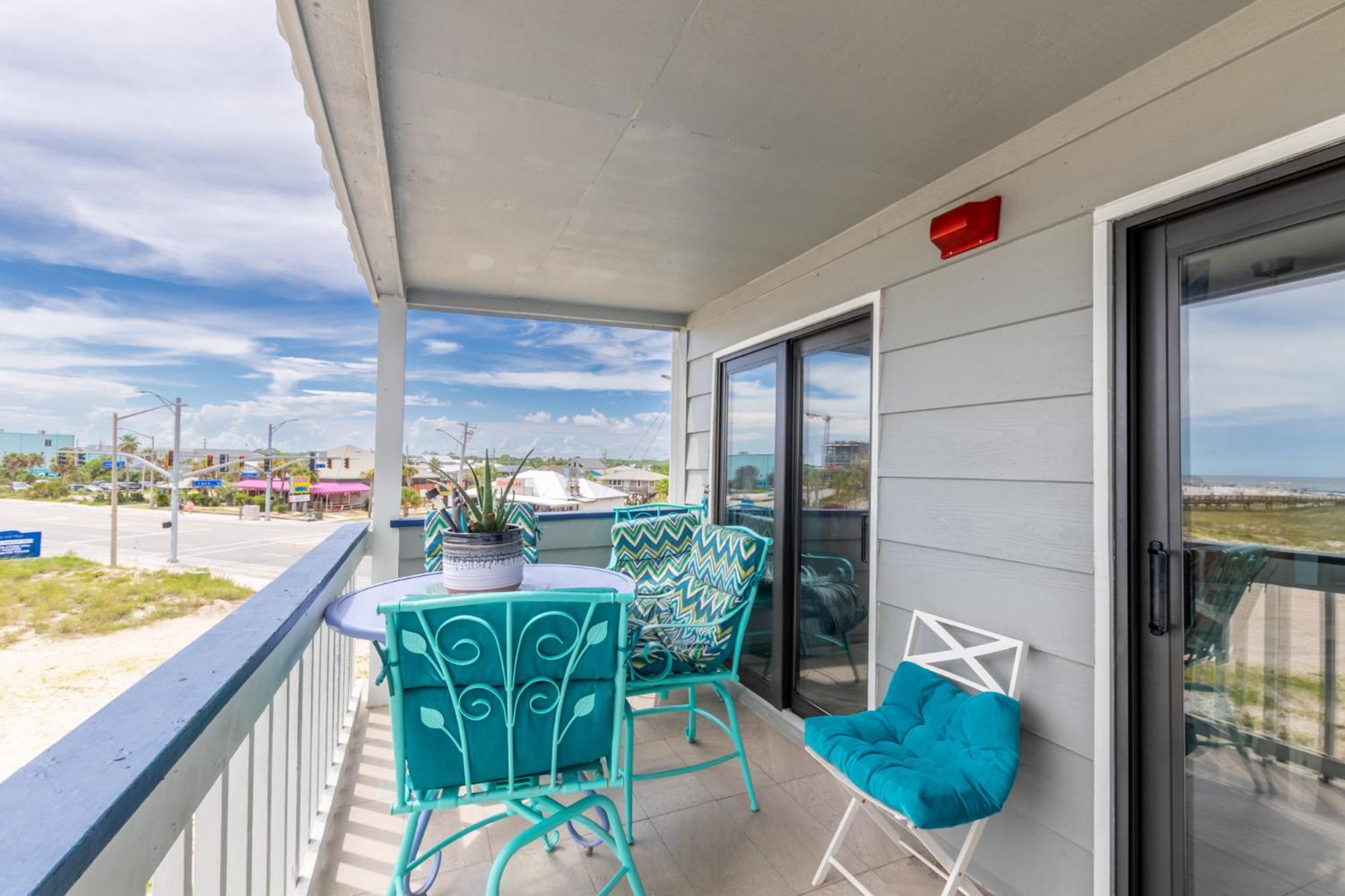 Regatta 201A by Vacation Homes Collection view 4