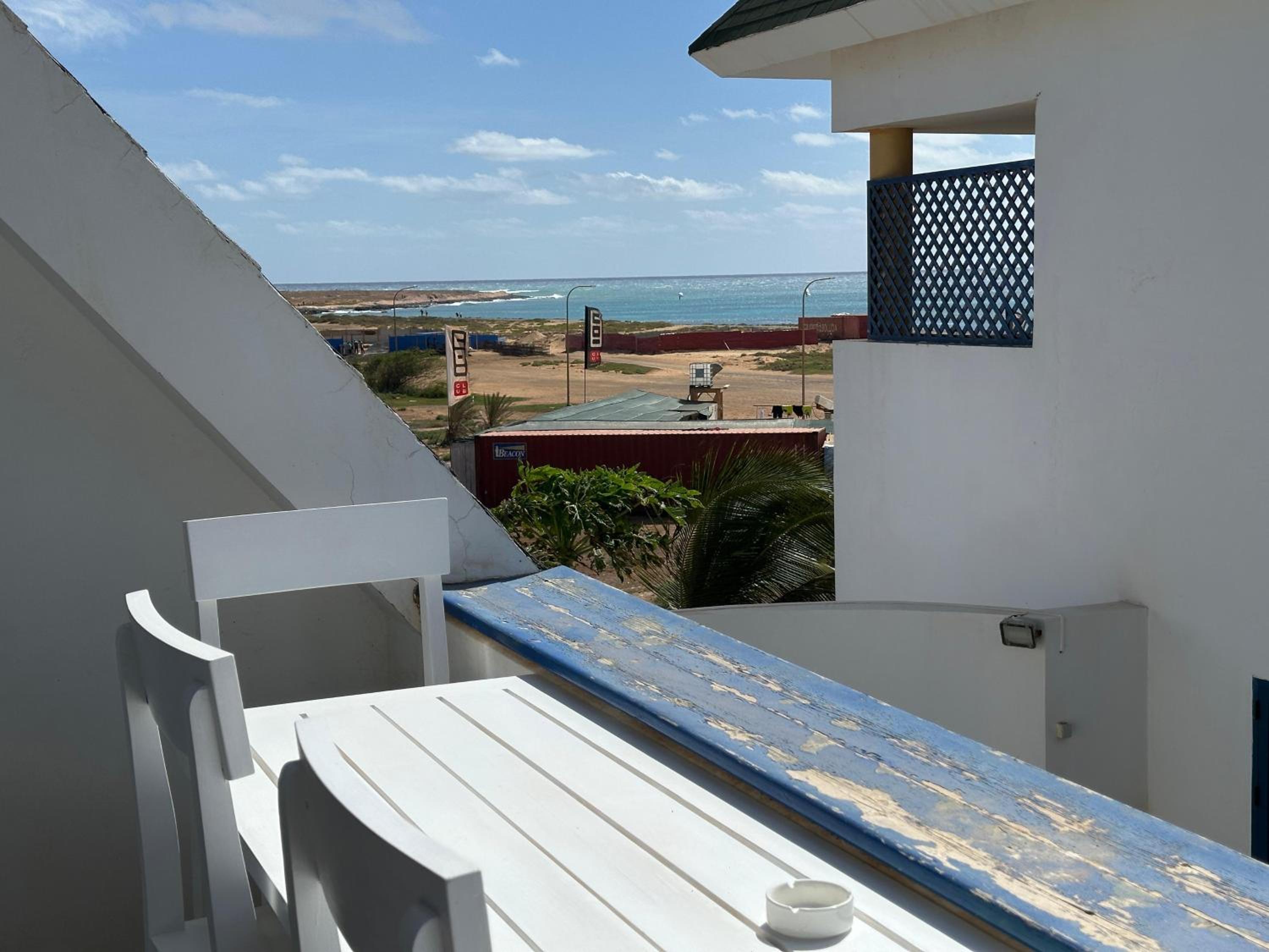 Leme Bedje Two bedroom - By Bobbywashere