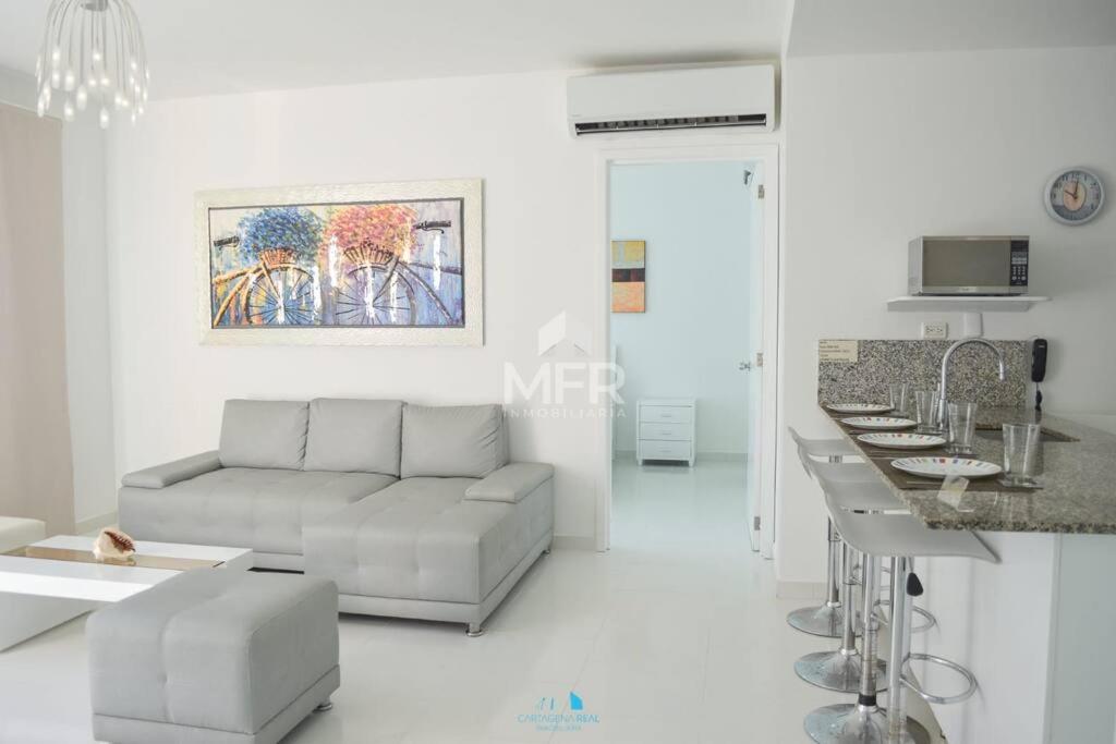 Edificio Morros 3, Beachfront & 2 Bedrooms by Inmobiliaria MFR