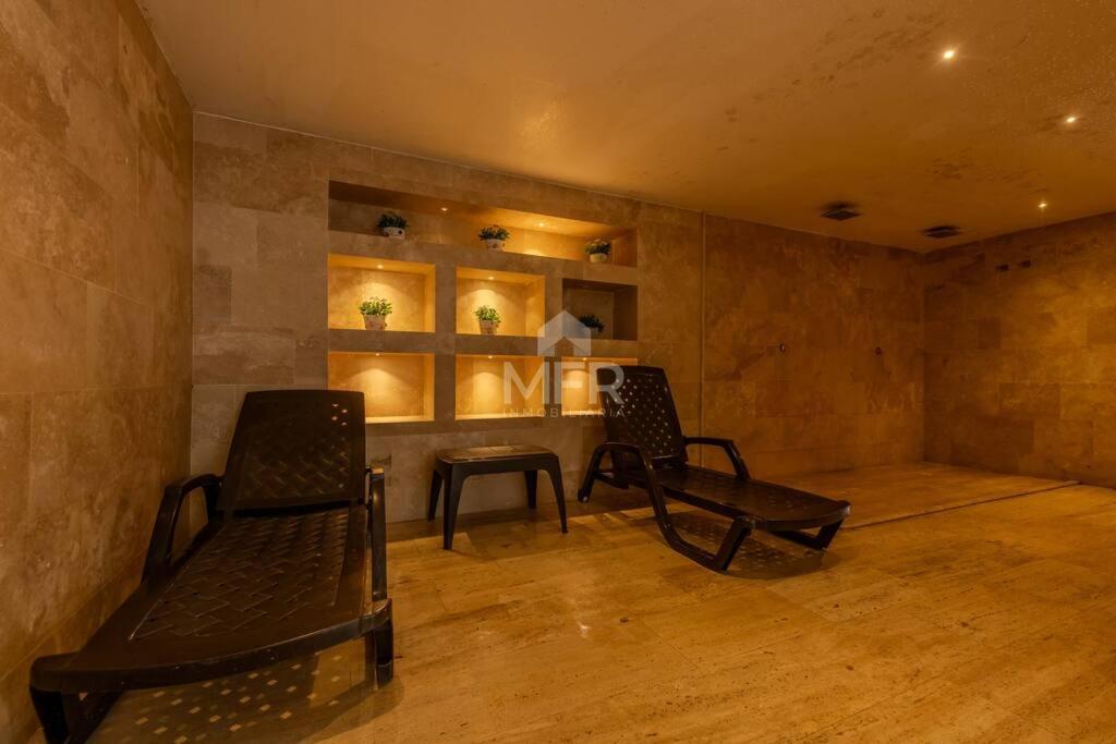 Edificio Morros 3, Beachfront & 2 Bedrooms by Inmobiliaria MFR
