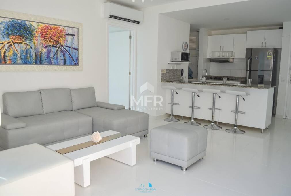 Edificio Morros 3, Beachfront & 2 Bedrooms by Inmobiliaria MFR