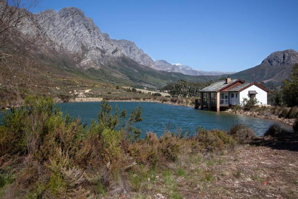 Wildeberg Dam House Cottage view 2
