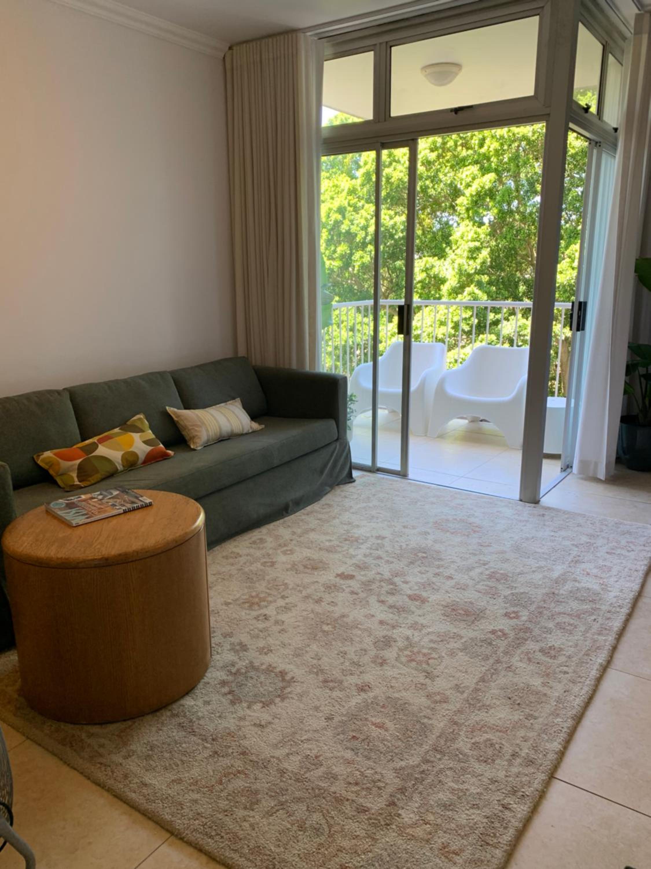 York Street Studio , Greenpoint,parking and pool view 5