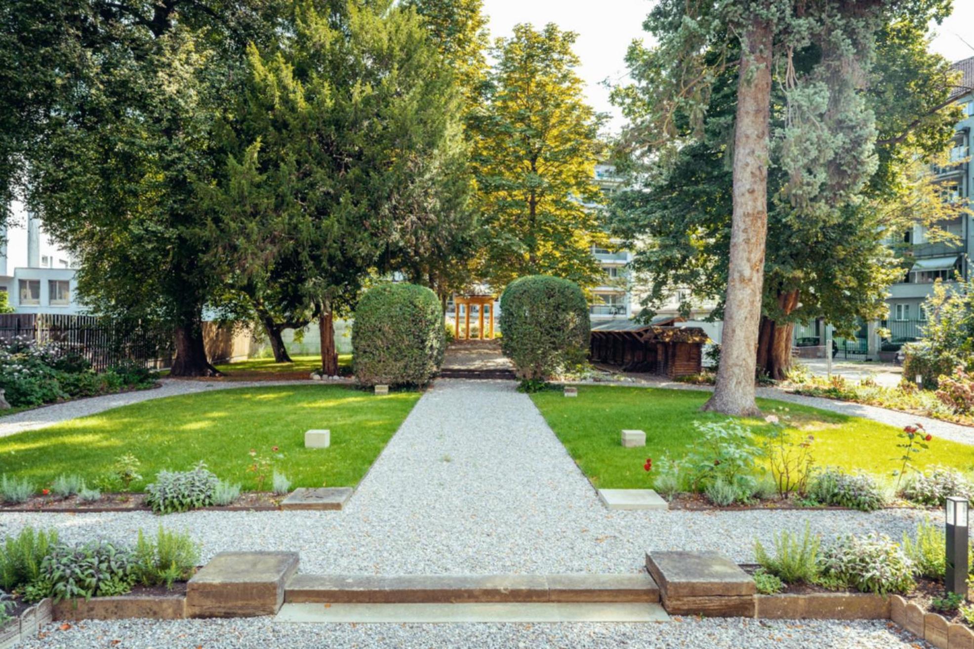 A&Y Exclusive 5 Star Historic Luxury Villa Lucerne