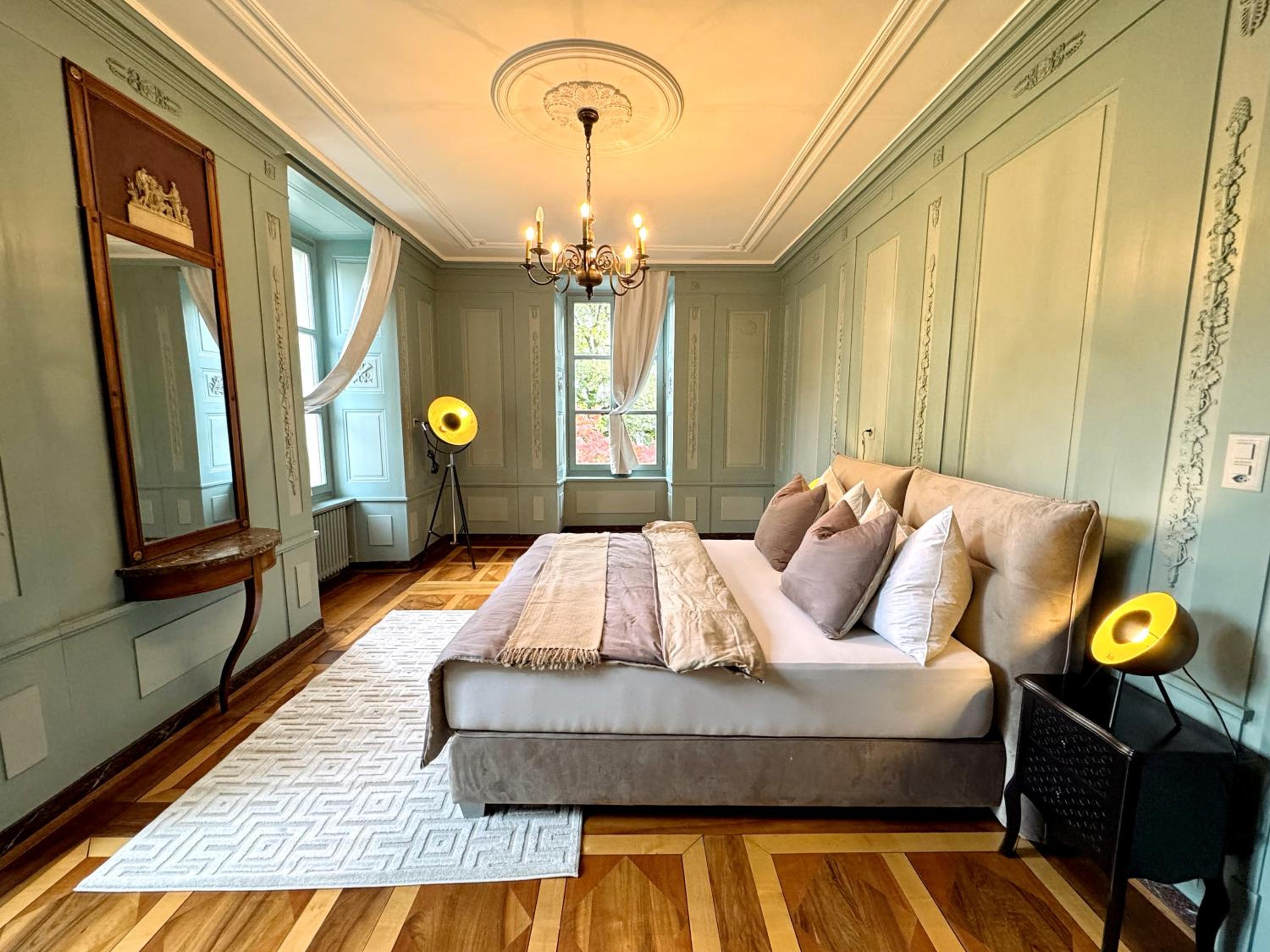 A&Y Exclusive 5 Star Historic Luxury Villa Lucerne