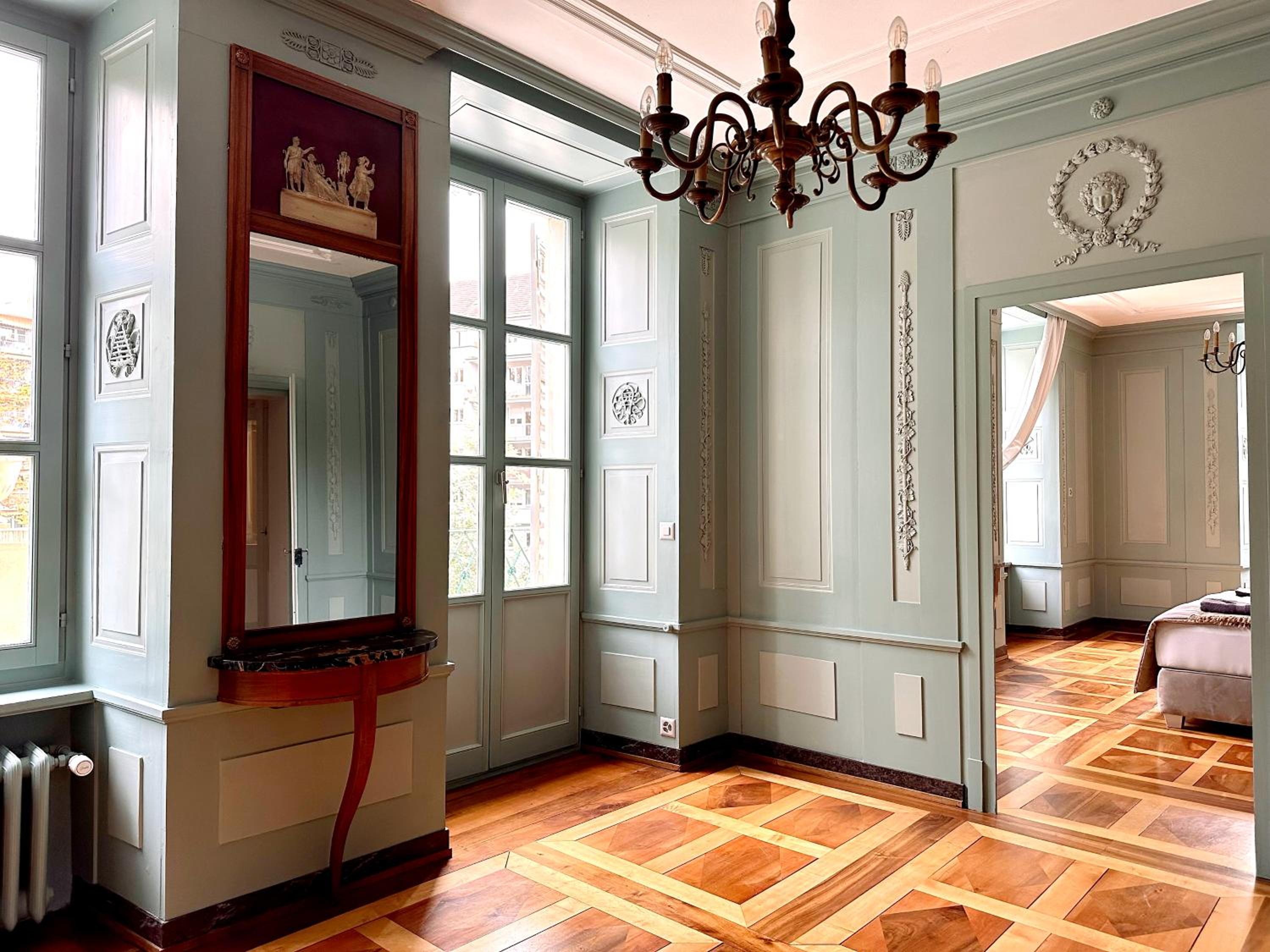 A&Y Exclusive 5 Star Historic Luxury Villa Lucerne