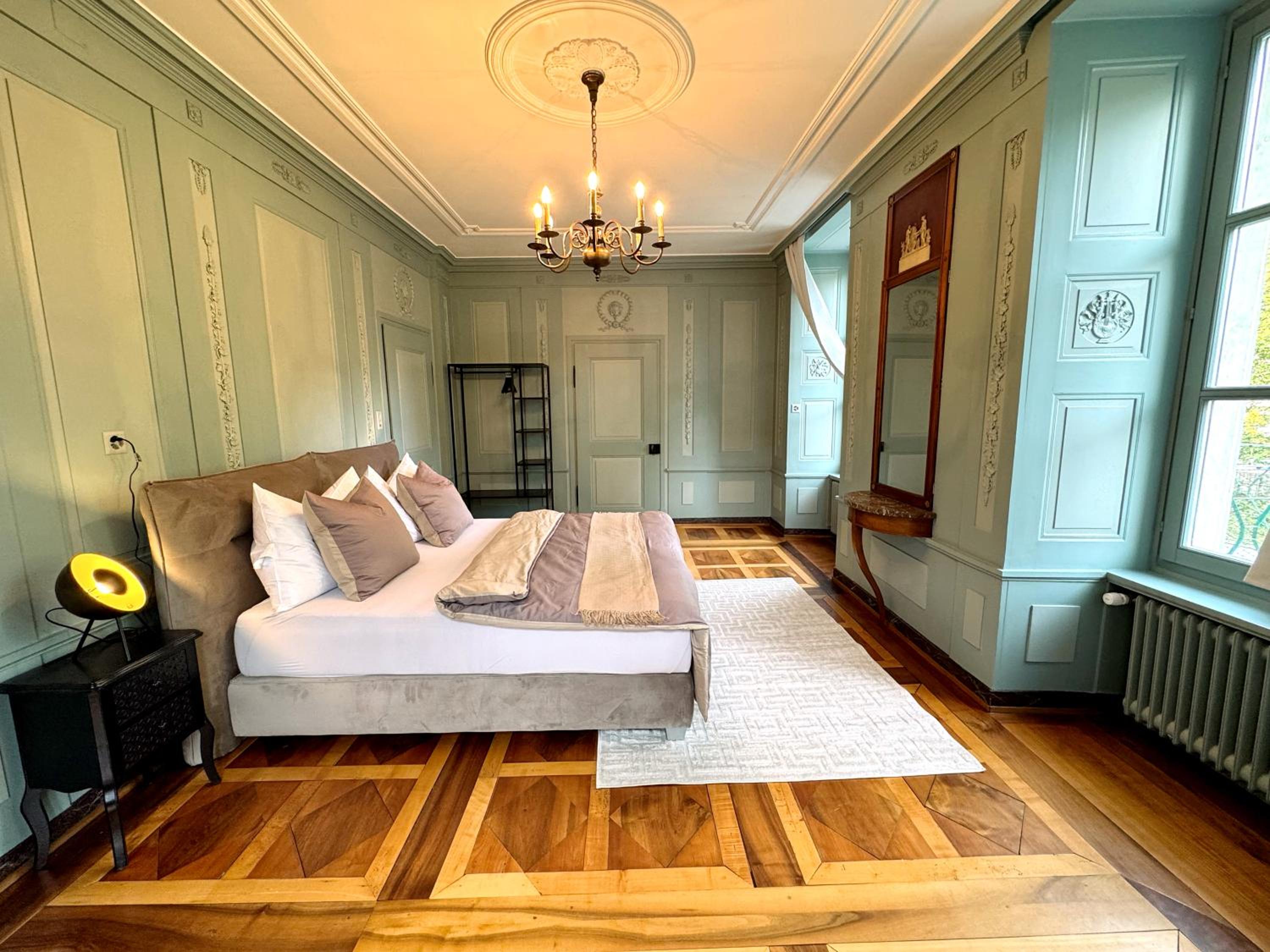 A&Y Exclusive 5 Star Historic Luxury Villa Lucerne