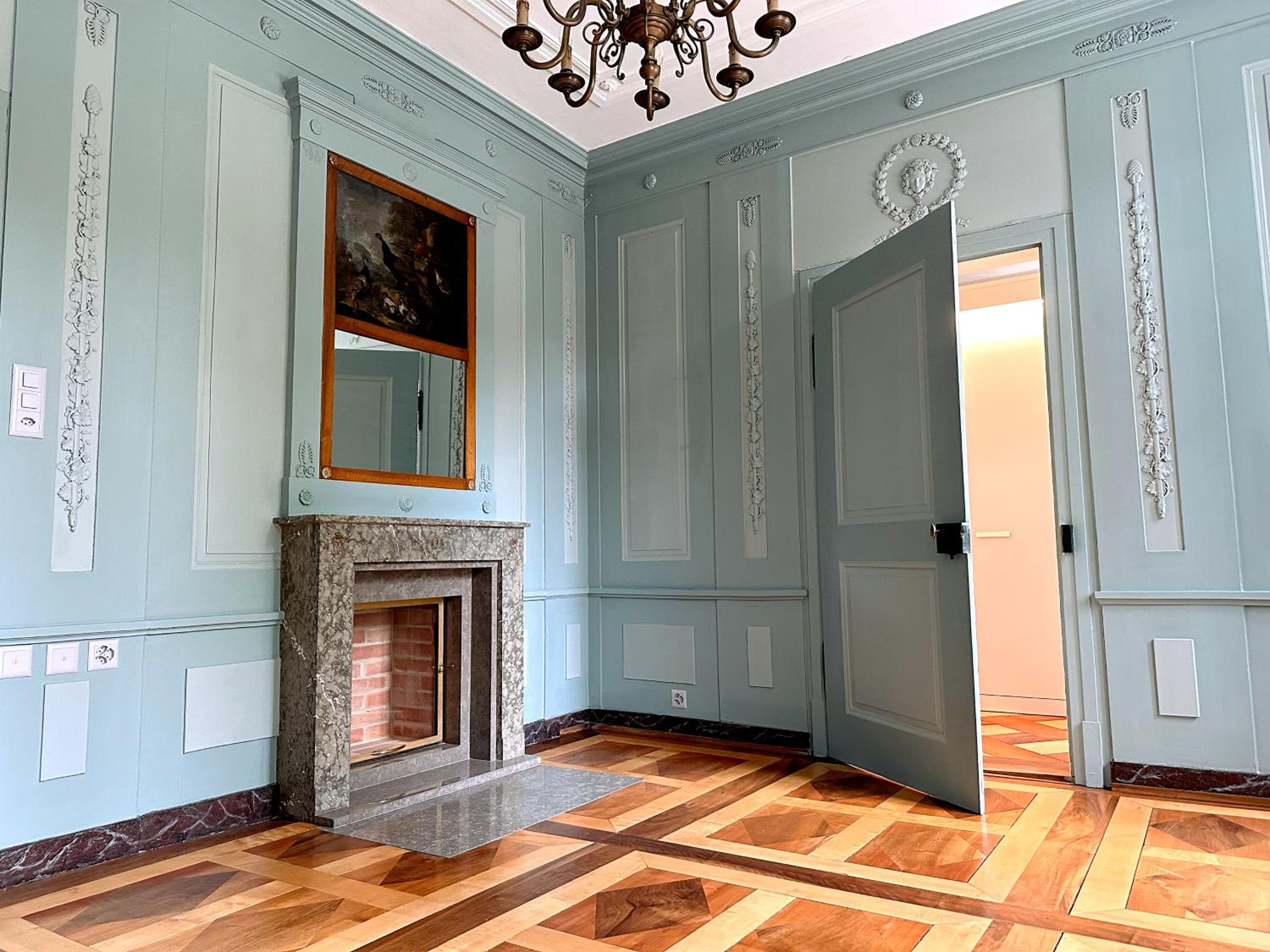 A&Y Exclusive 5 Star Historic Luxury Villa Lucerne